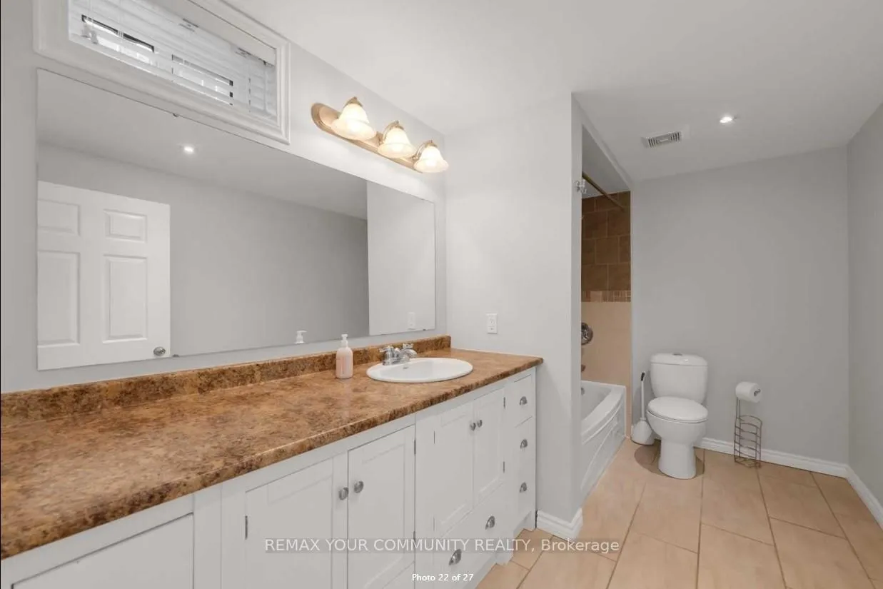 Photo 9 of 122 Rosehill Boulevard, Oshawa, McLaughlin — HOMEH