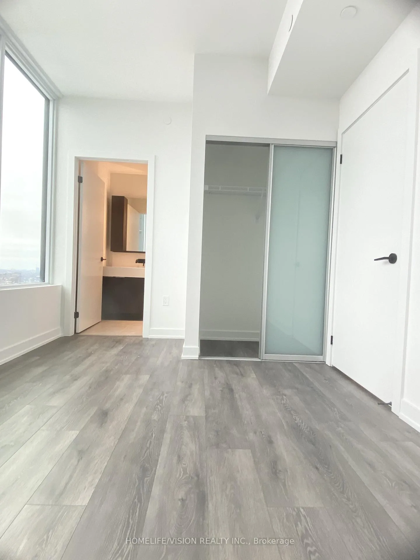 Photo 12 of Unit 2009, 127 Broadway Avenue, Toronto, Mount Pleasant East — HOMEH