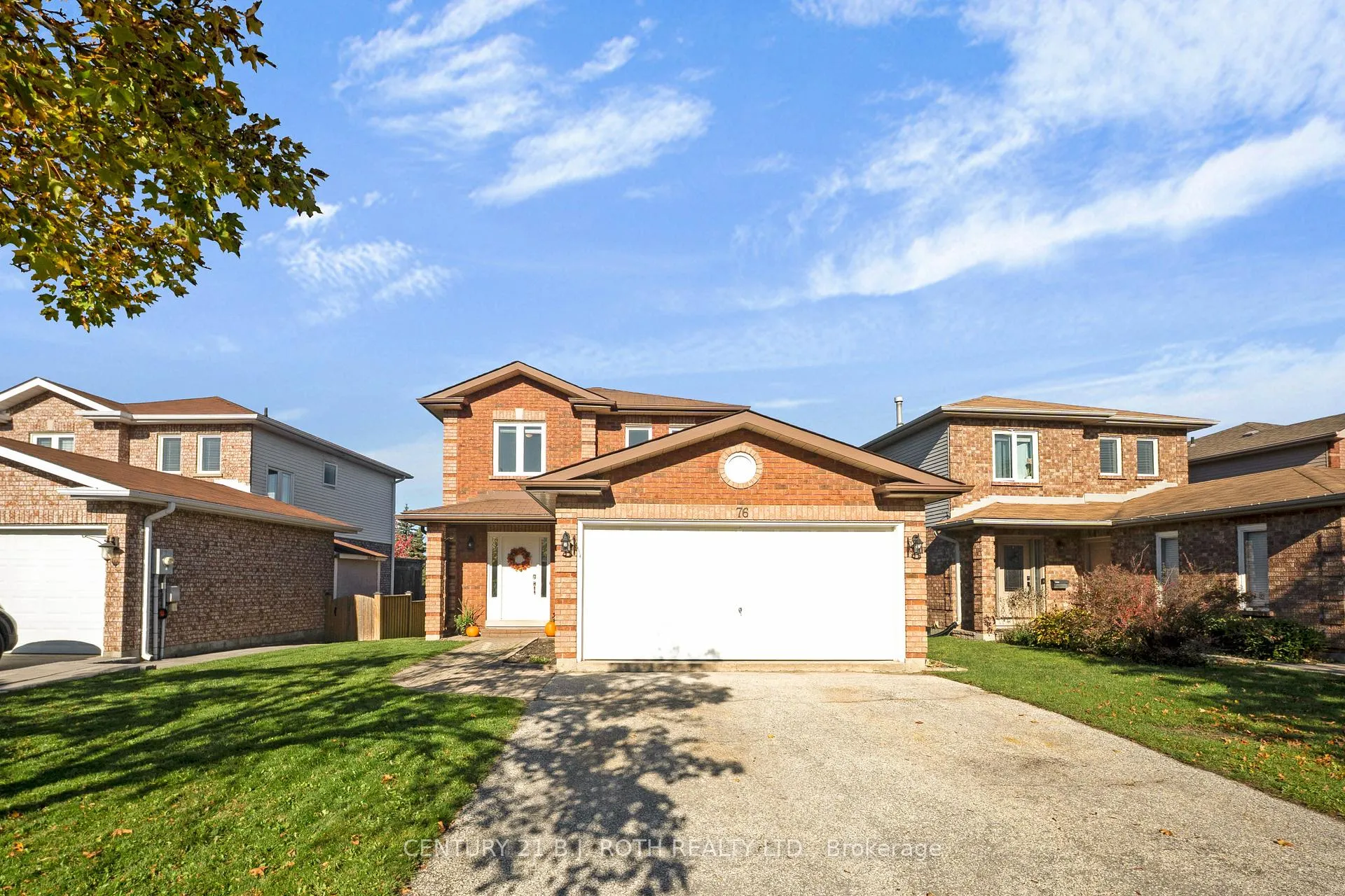 Photo 2 of 76 Arthur Avenue, Barrie, Grove East — HOMEH