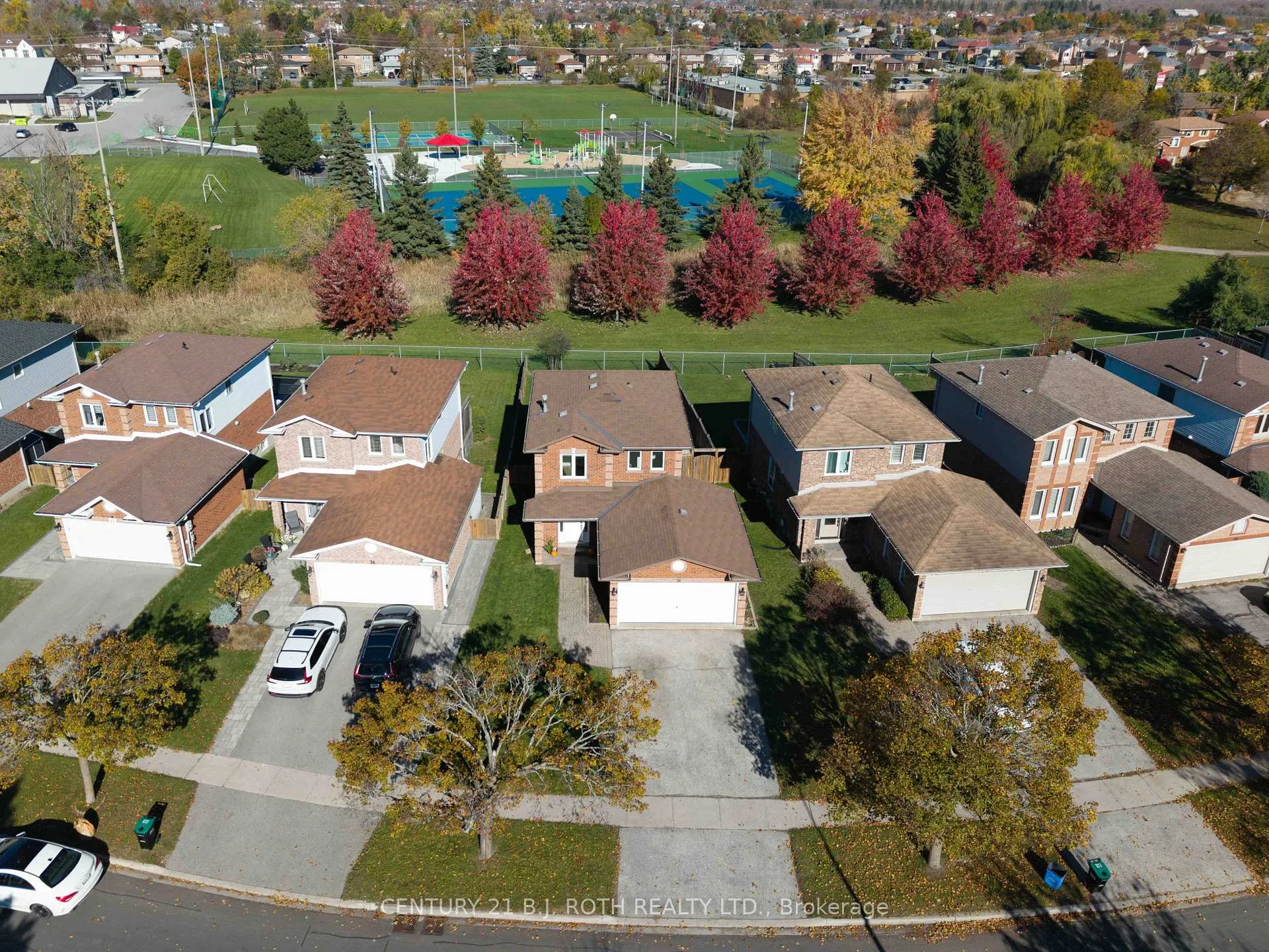 Photo 3 of 76 Arthur Avenue, Barrie, Grove East — HOMEH