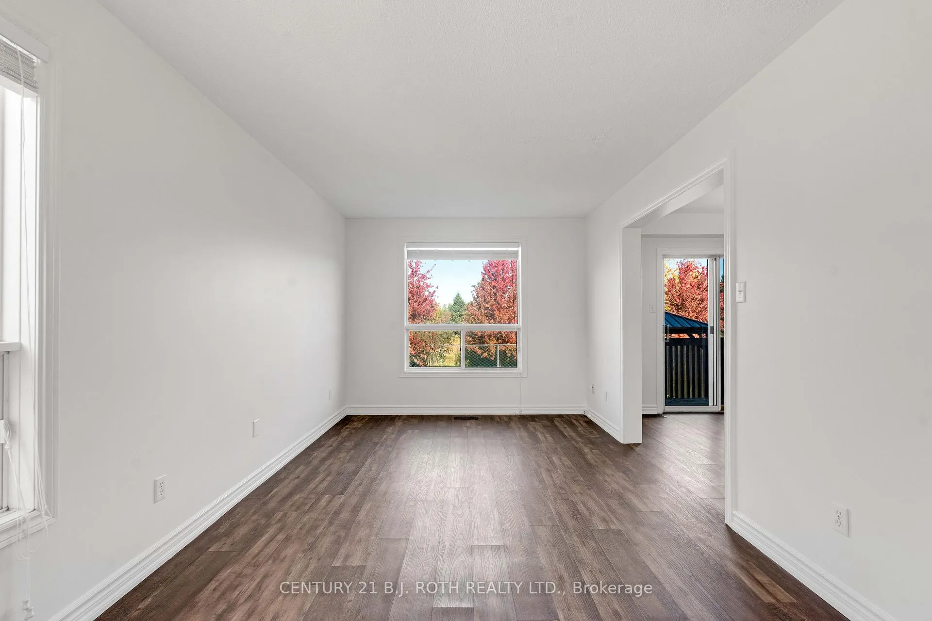 Photo 8 of 76 Arthur Avenue, Barrie, Grove East — HOMEH