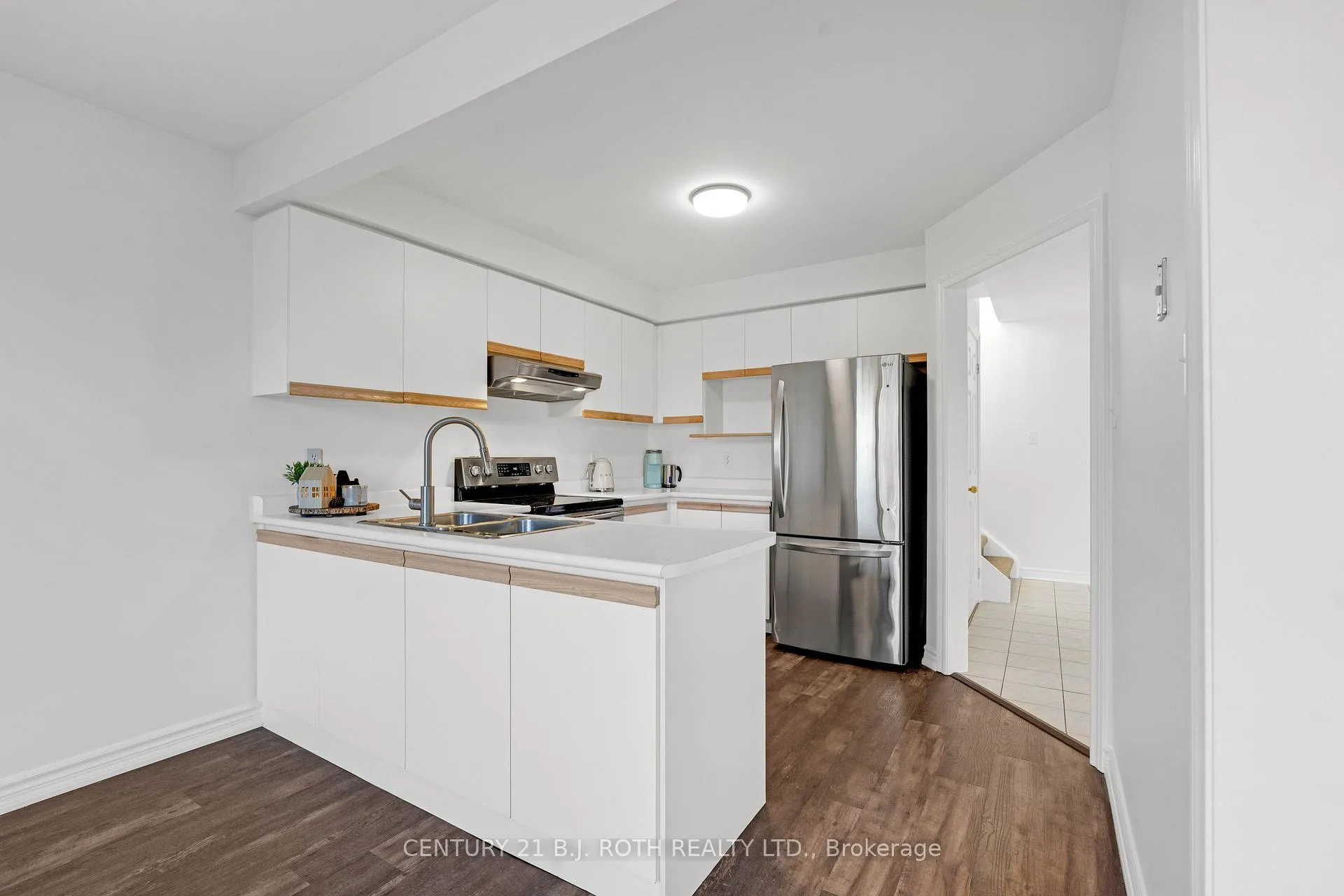 Photo 10 of 76 Arthur Avenue, Barrie, Grove East — HOMEH