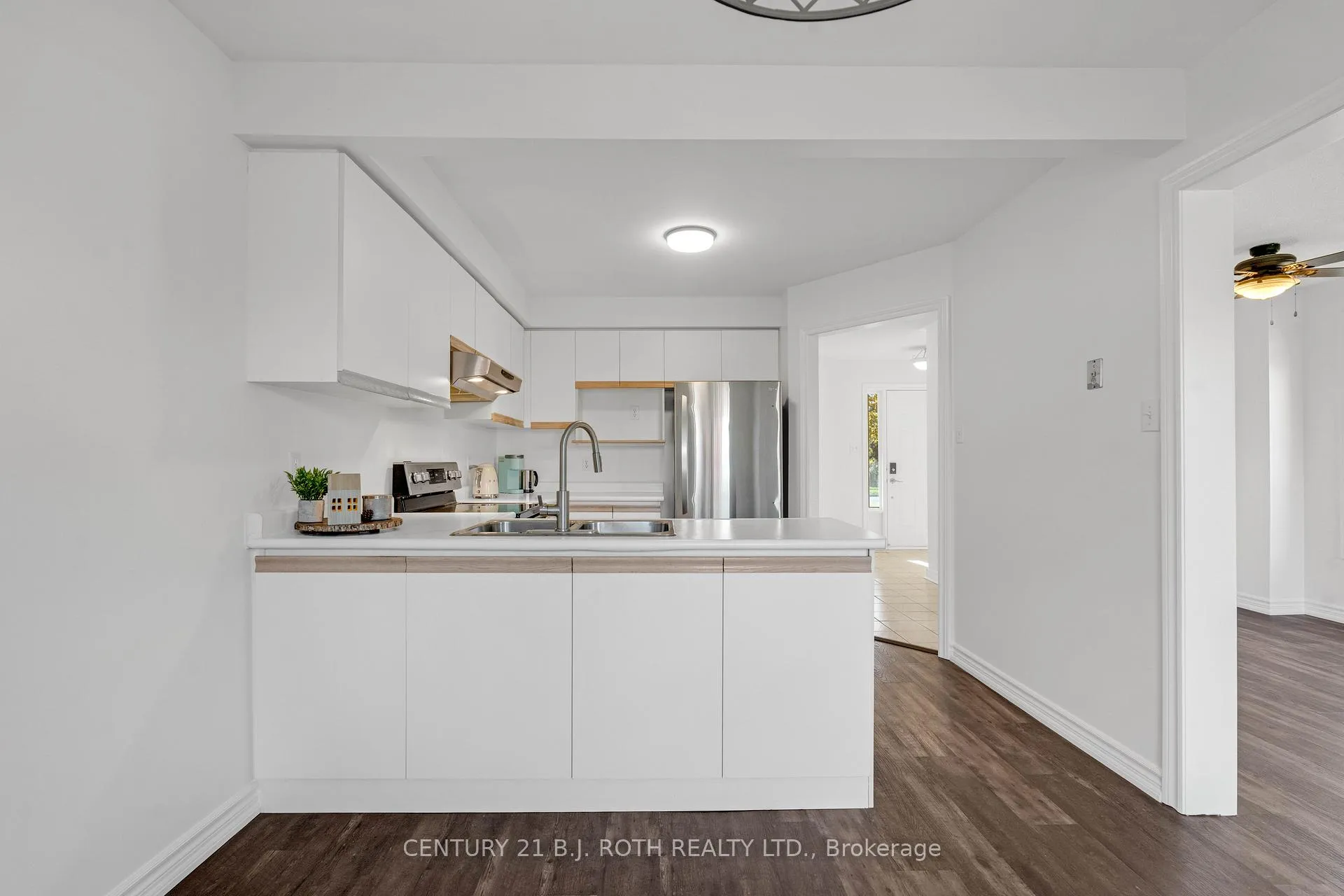 Photo 11 of 76 Arthur Avenue, Barrie, Grove East — HOMEH