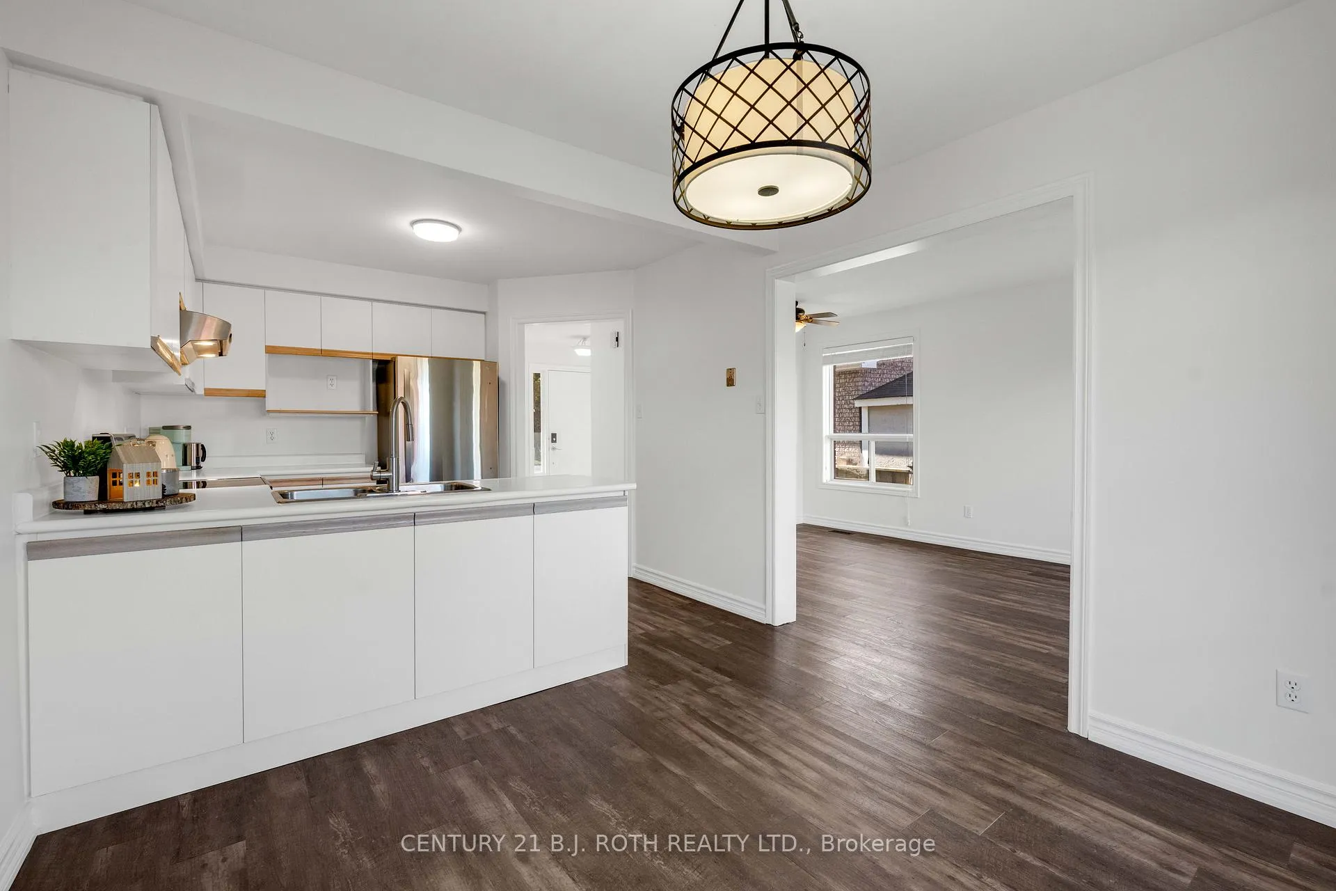 Photo 15 of 76 Arthur Avenue, Barrie, Grove East — HOMEH