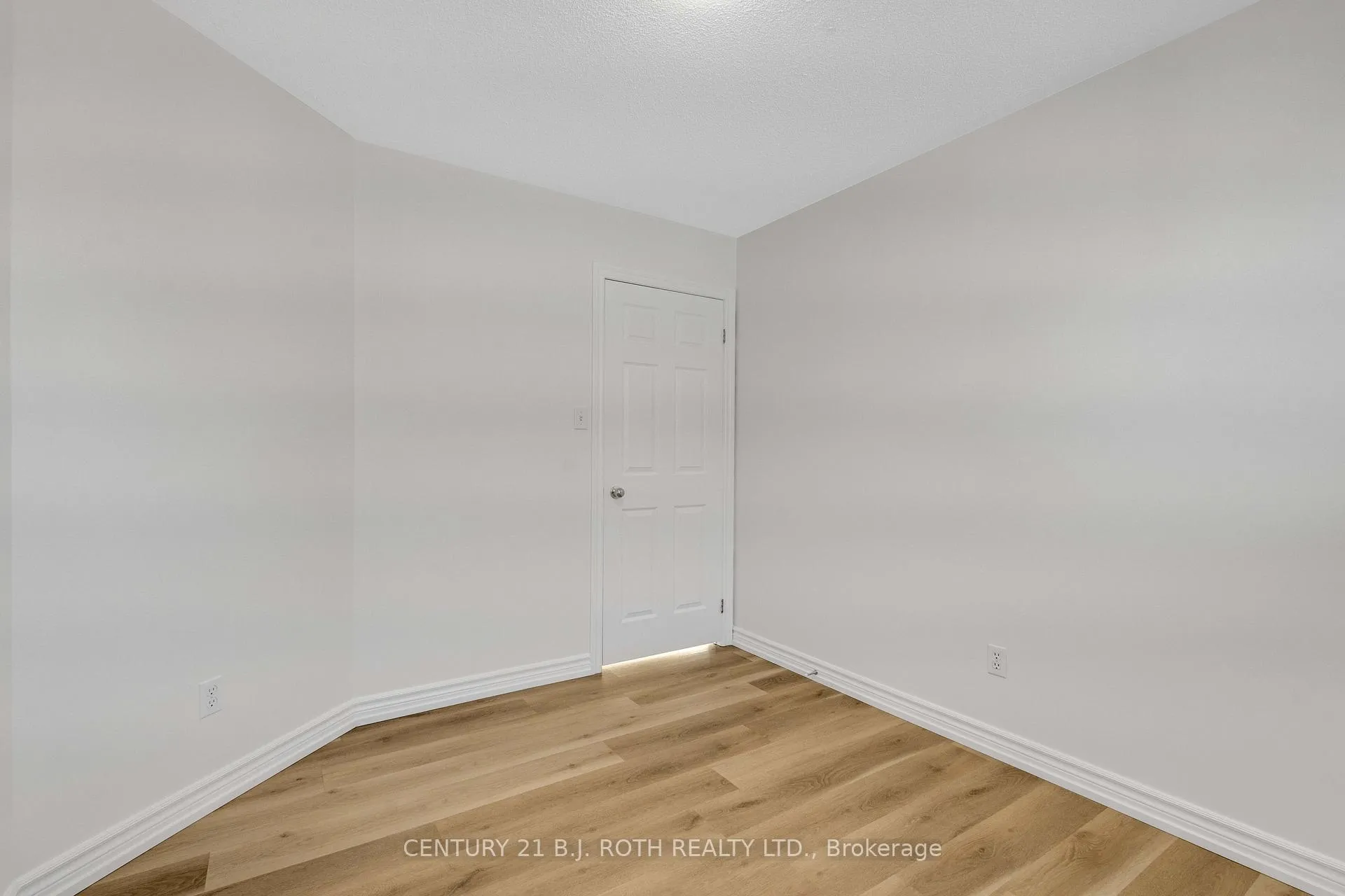 Photo 24 of 76 Arthur Avenue, Barrie, Grove East — HOMEH