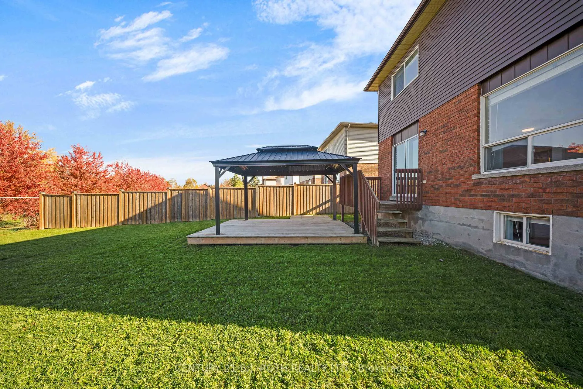 Photo 35 of 76 Arthur Avenue, Barrie, Grove East — HOMEH