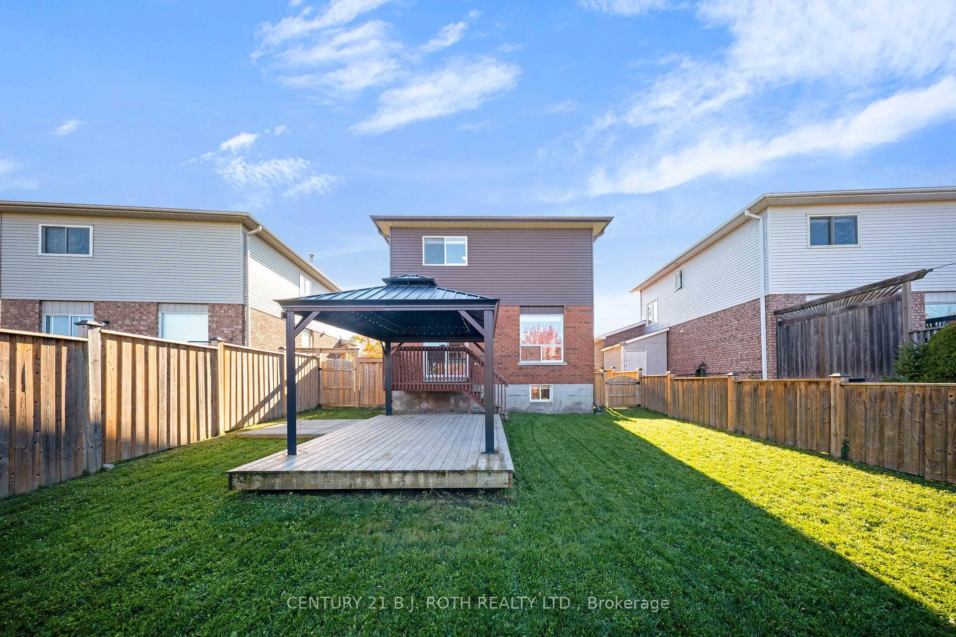 Photo 37 of 76 Arthur Avenue, Barrie, Grove East — HOMEH
