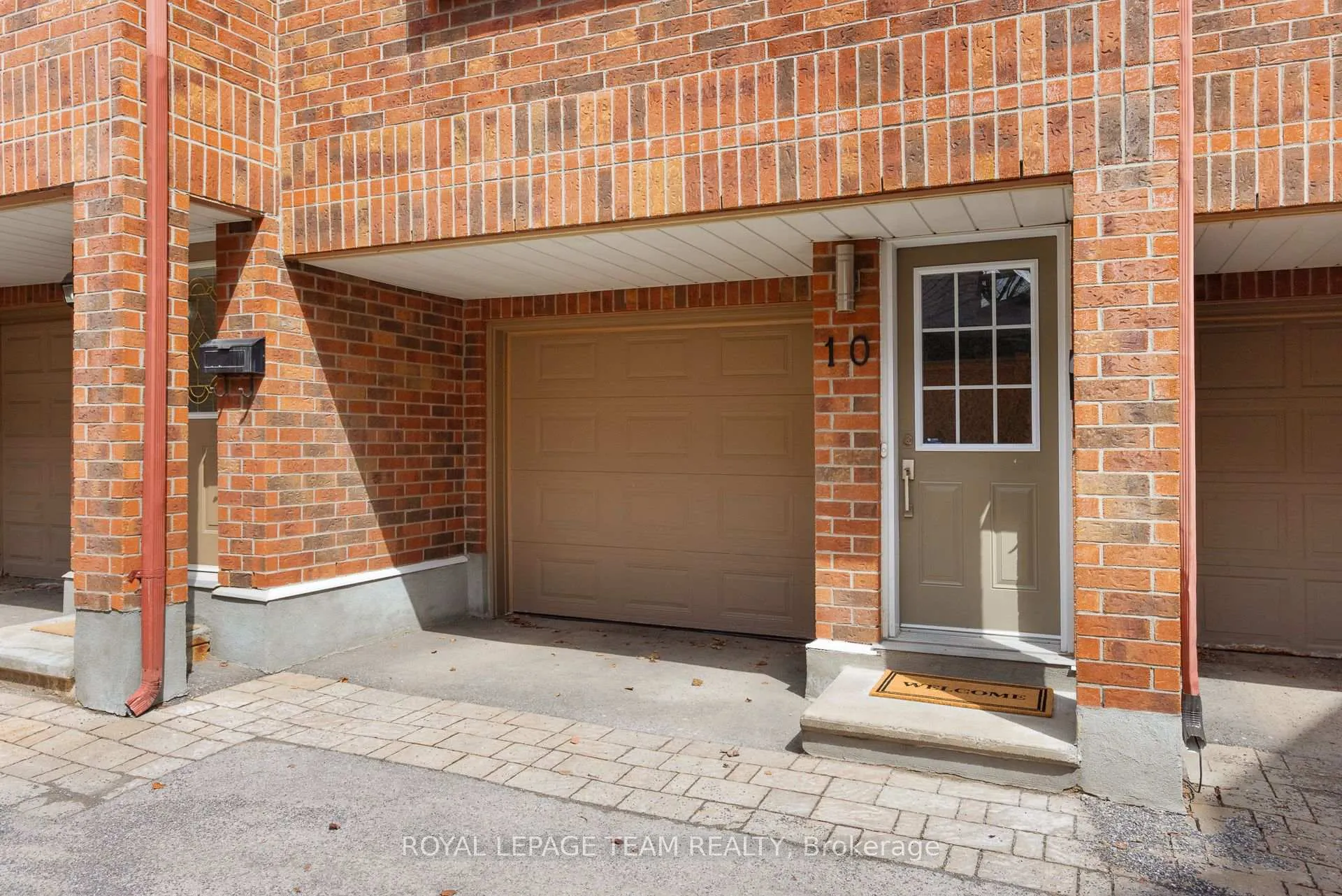 Photo 2 of 10 Cornerstone Private, Ottawa, Ottawa Centre/Golden Triangle — HOMEH