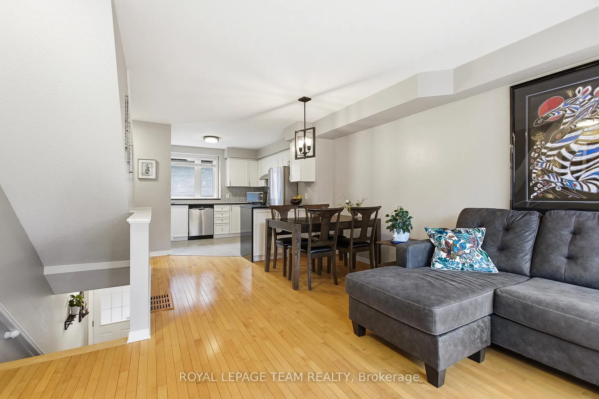 Photo 7 of 10 Cornerstone Private, Ottawa, Ottawa Centre/Golden Triangle — HOMEH