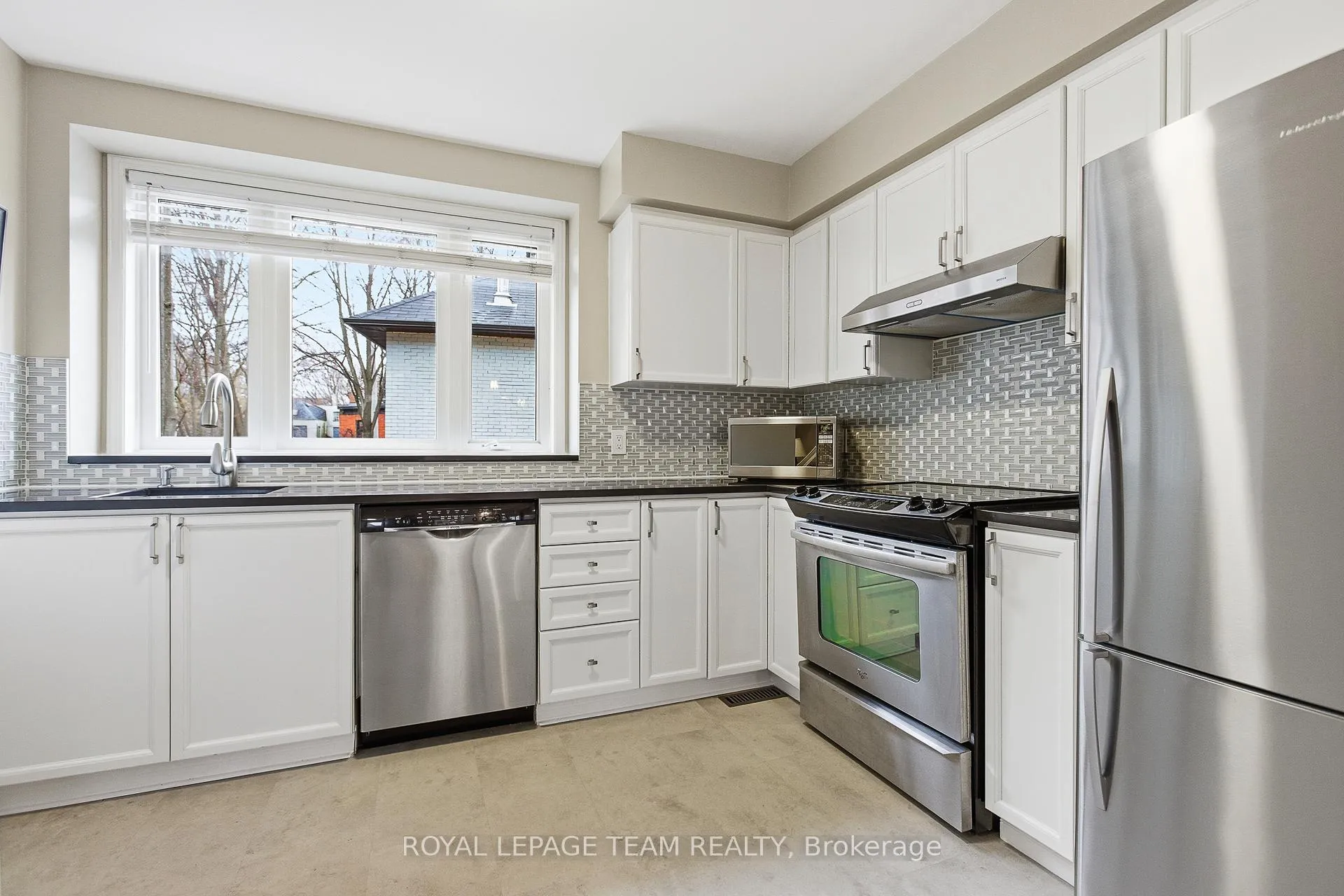 Photo 12 of 10 Cornerstone Private, Ottawa, Ottawa Centre/Golden Triangle — HOMEH