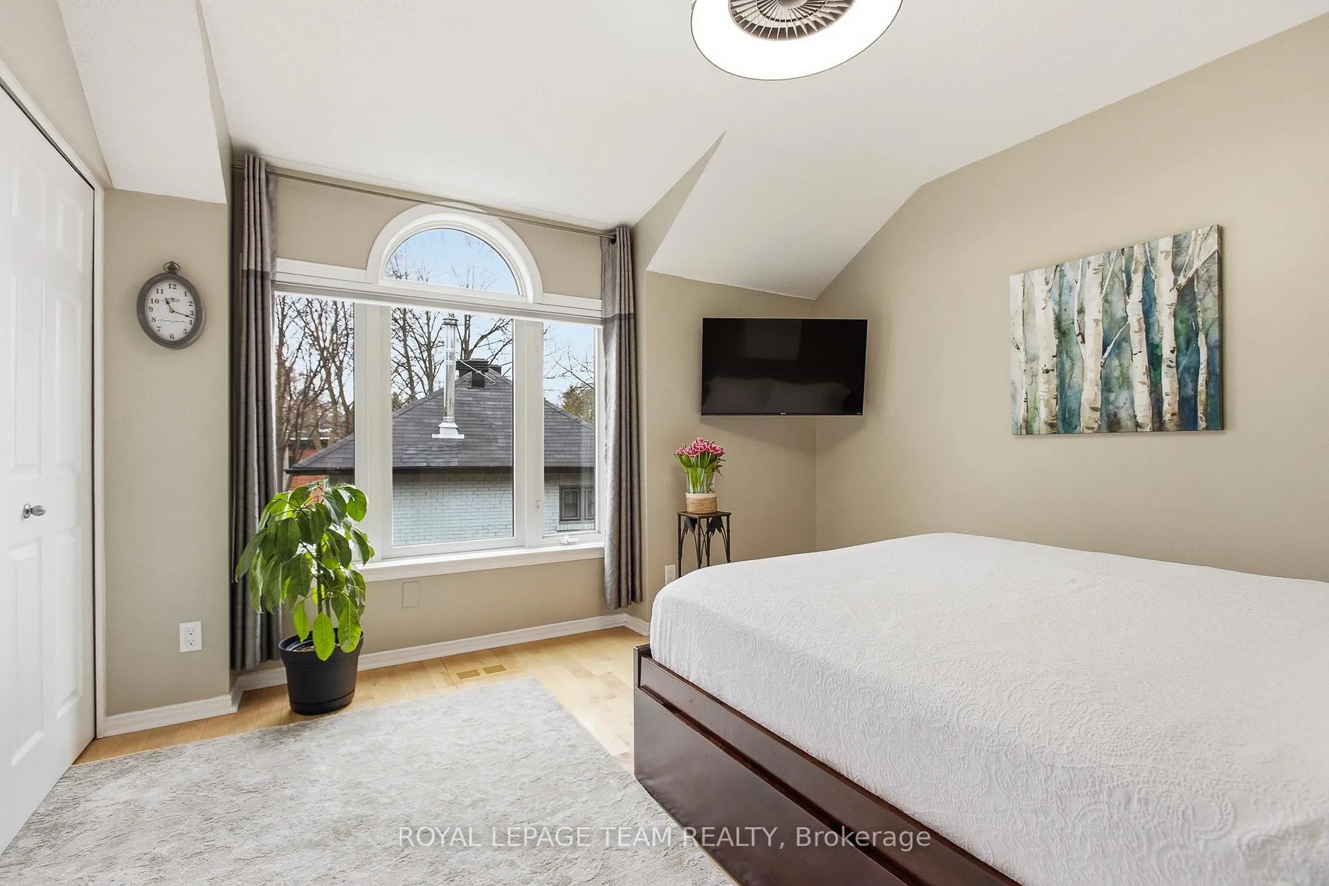 Photo 15 of 10 Cornerstone Private, Ottawa, Ottawa Centre/Golden Triangle — HOMEH