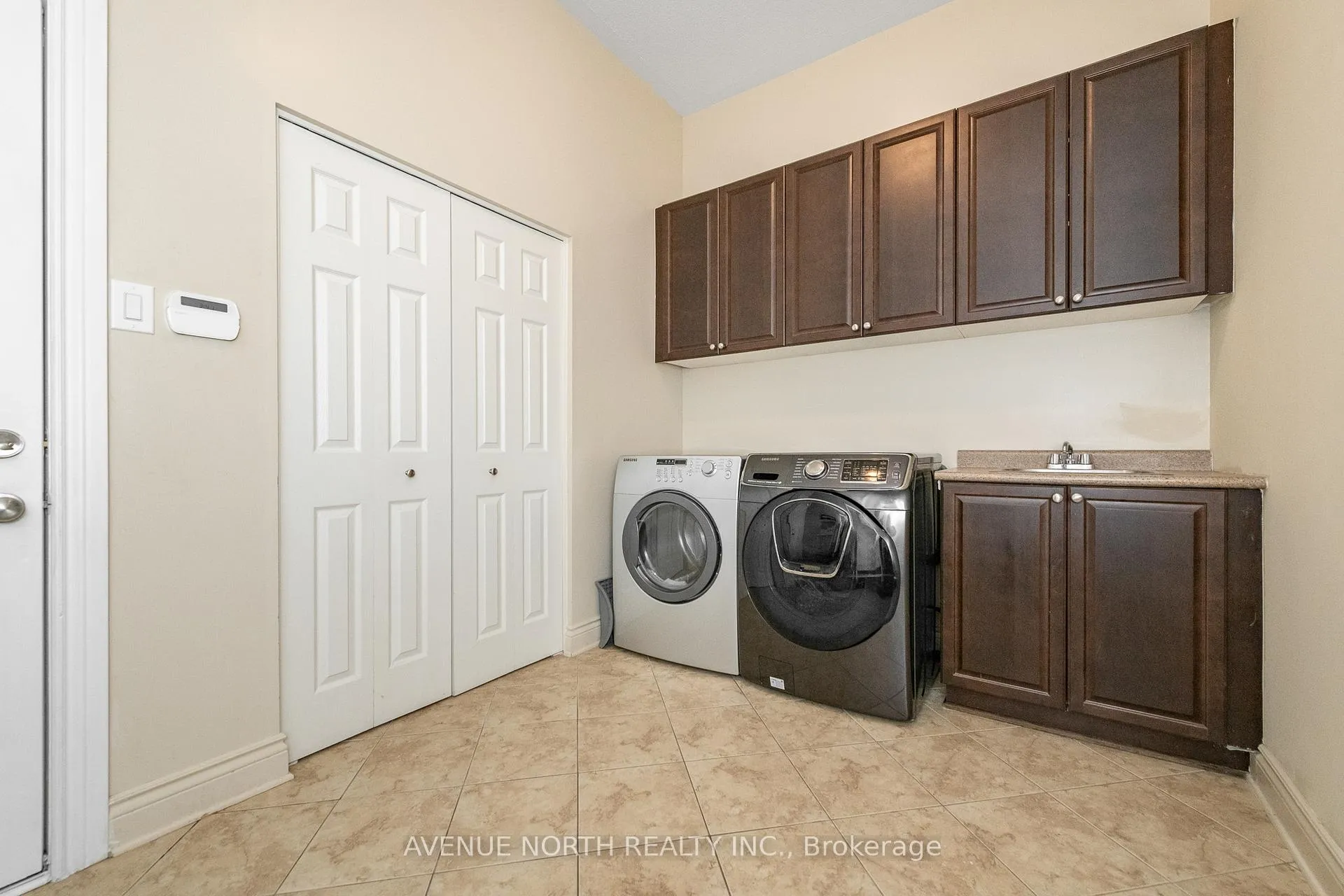 Photo 22 of 184 Felicity Crescent, Ottawa, Mer Bleue/Bradley Estates/Anderson Park — HOMEH