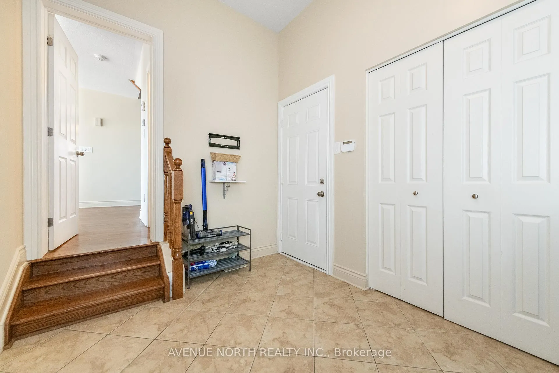 Photo 23 of 184 Felicity Crescent, Ottawa, Mer Bleue/Bradley Estates/Anderson Park — HOMEH
