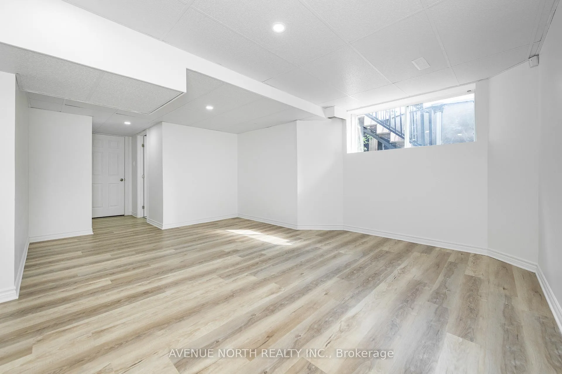 Photo 39 of 184 Felicity Crescent, Ottawa, Mer Bleue/Bradley Estates/Anderson Park — HOMEH