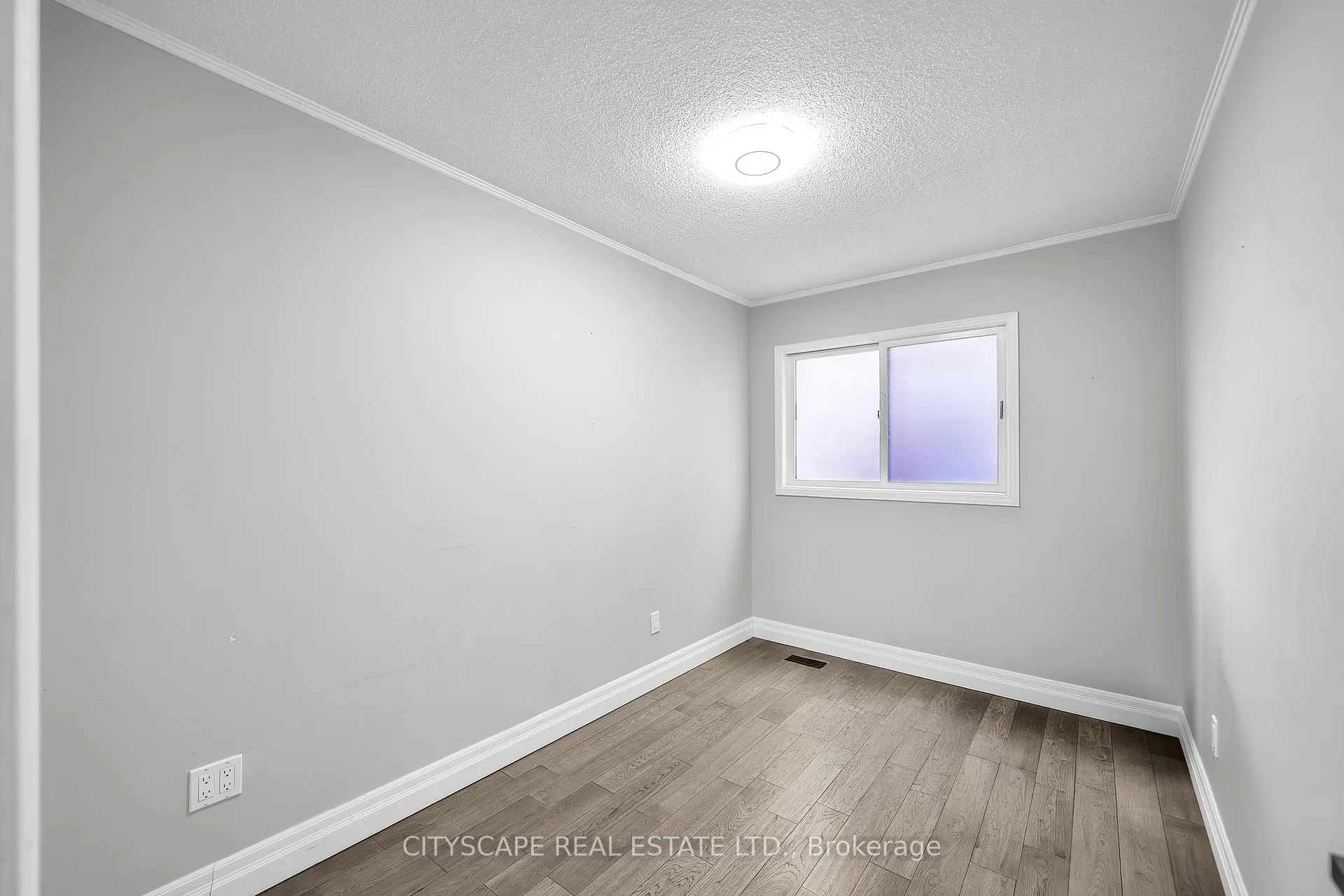 Photo 8 of Main - 1605 Deerbrook Drive, Pickering, Liverpool — HOMEH