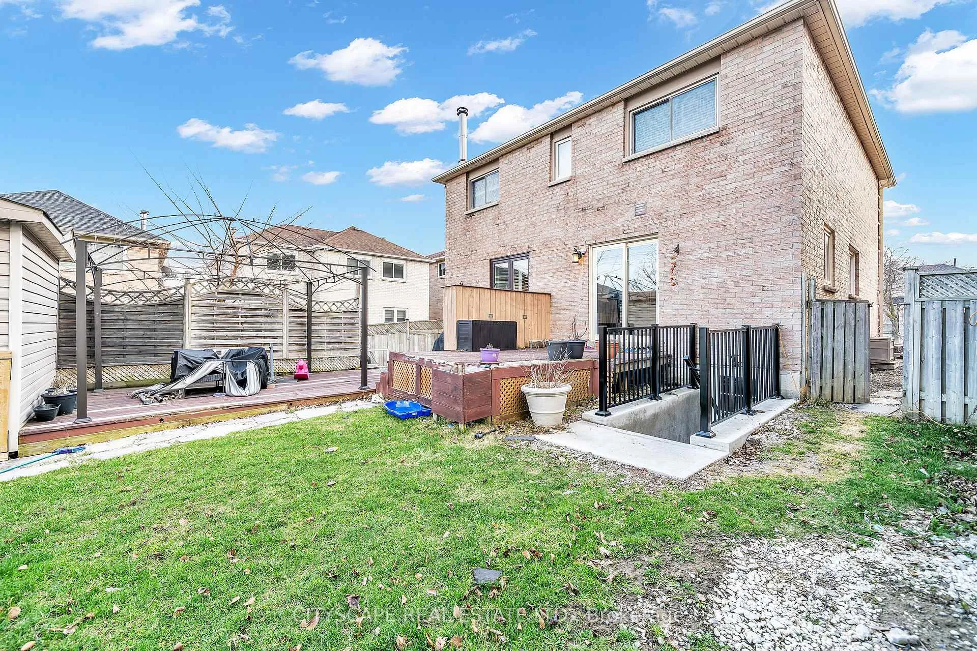 Photo 20 of Main - 1605 Deerbrook Drive, Pickering, Liverpool — HOMEH