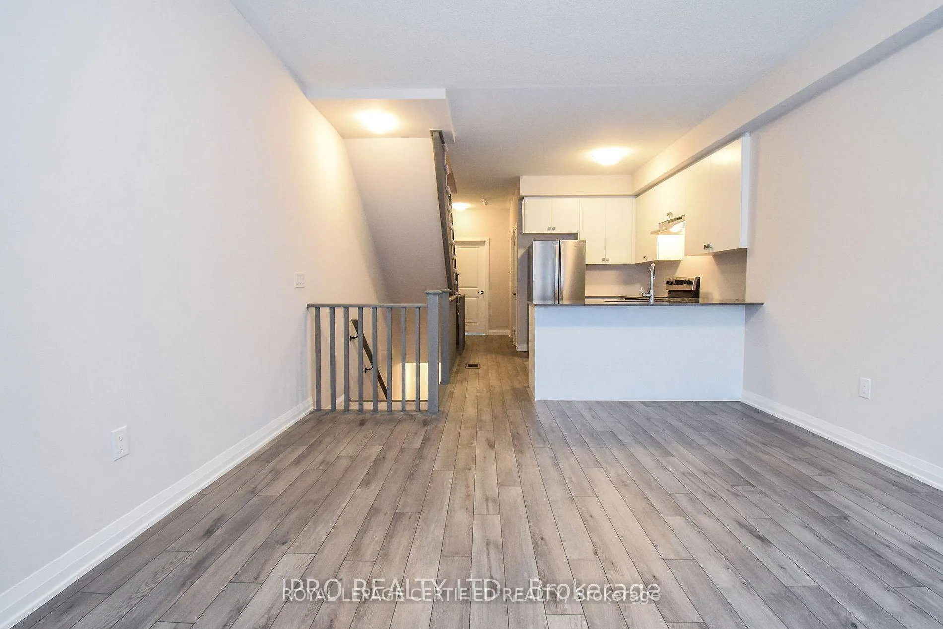 Photo 12 of Unit 404, 585 Colborne Street E, Brantford — HOMEH