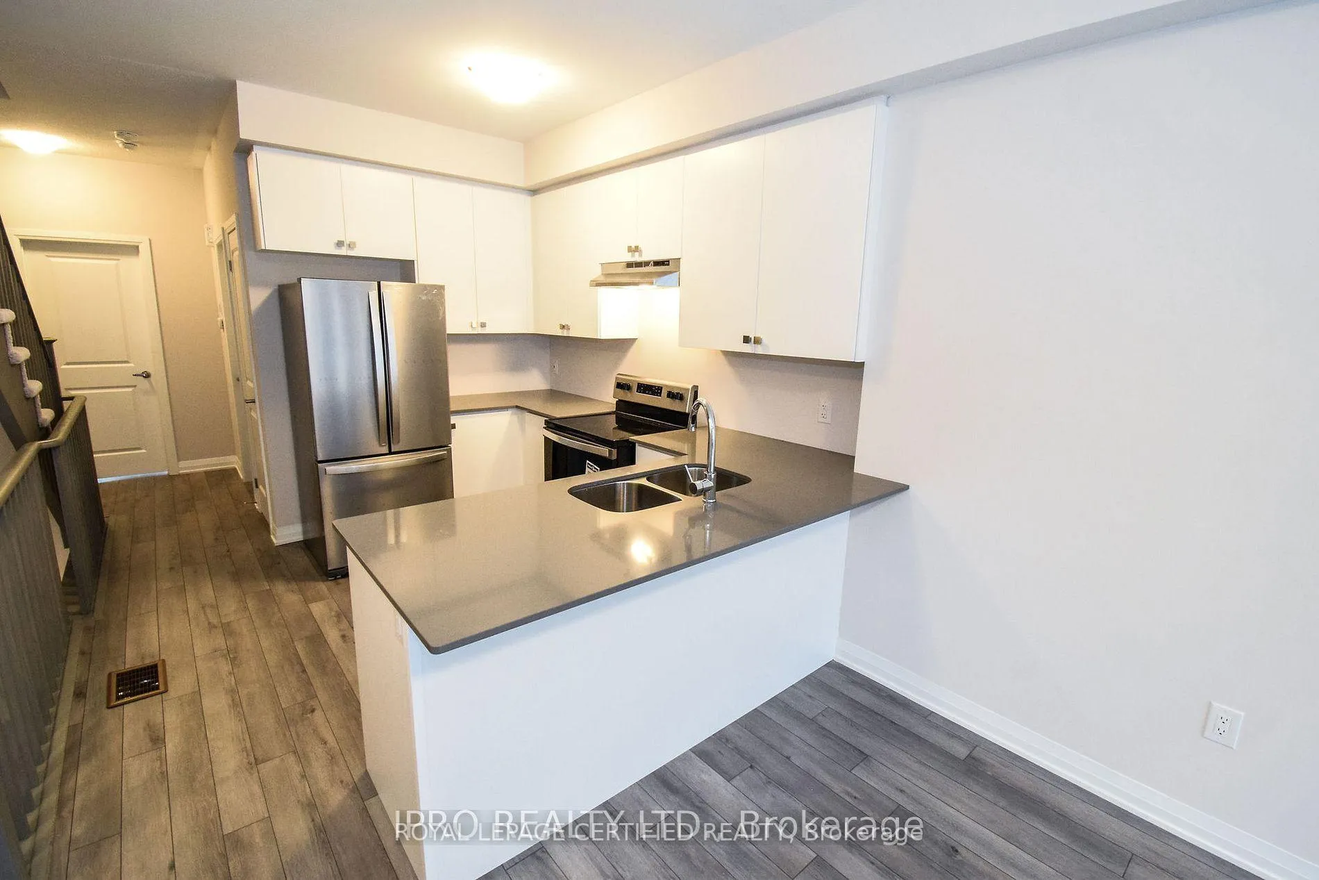 Photo 13 of Unit 404, 585 Colborne Street E, Brantford — HOMEH