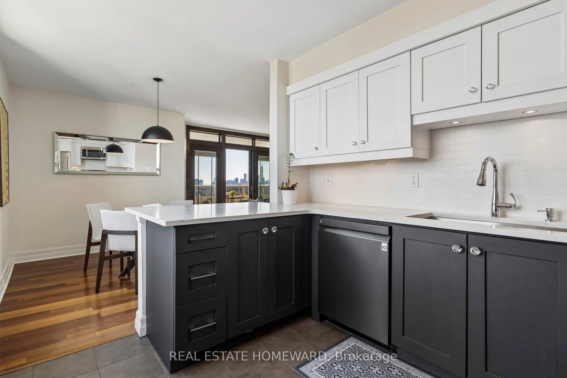 Photo 17 of Unit 1208, 980 Broadview Avenue, Toronto, Broadview North — HOMEH