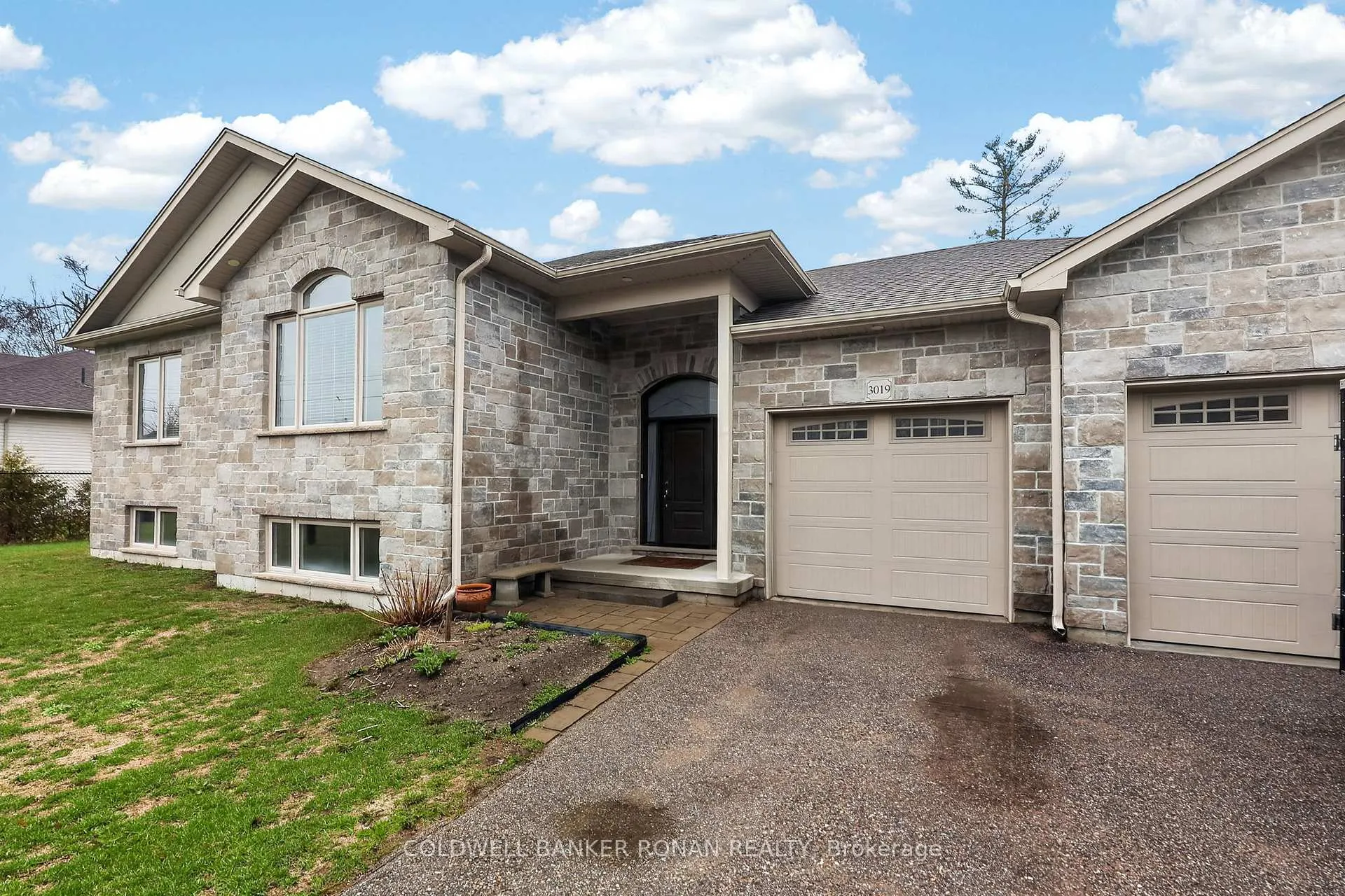 Photo 33 of 3019 Sandy Cove Drive, Innisfil, Rural Innisfil — HOMEH