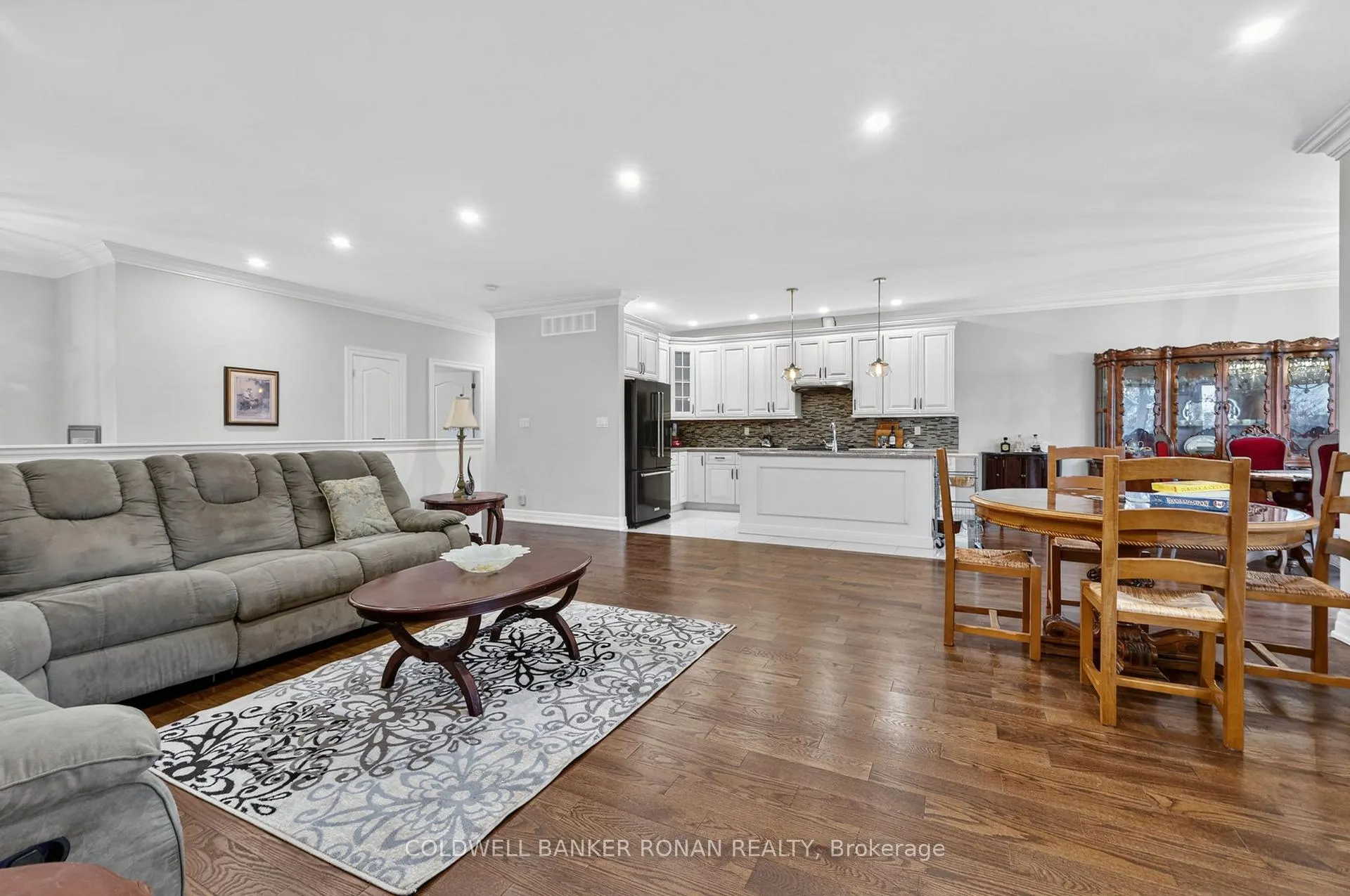 Photo 11 of 3019 Sandy Cove Drive, Innisfil, Rural Innisfil — HOMEH
