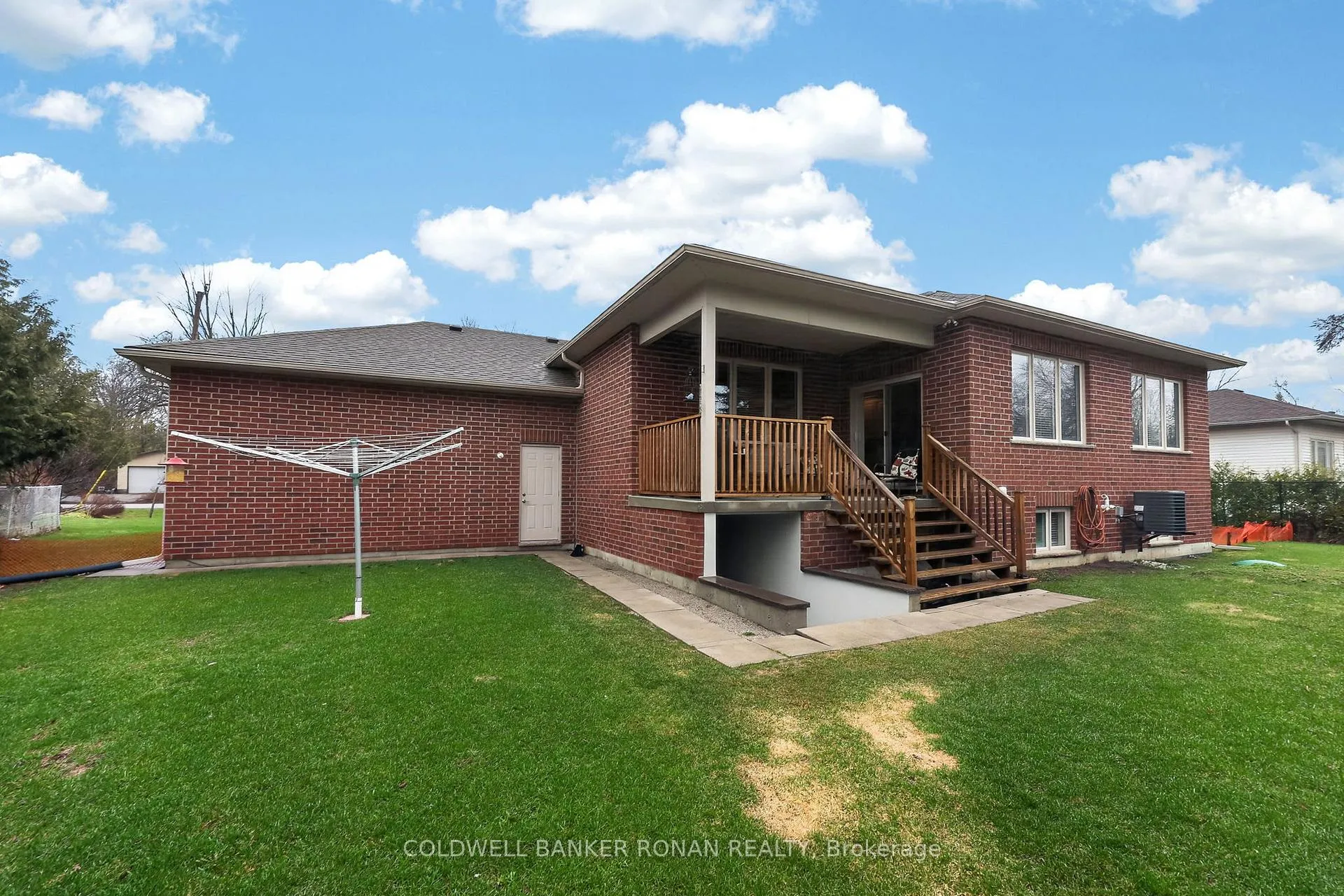 Photo 35 of 3019 Sandy Cove Drive, Innisfil, Rural Innisfil — HOMEH