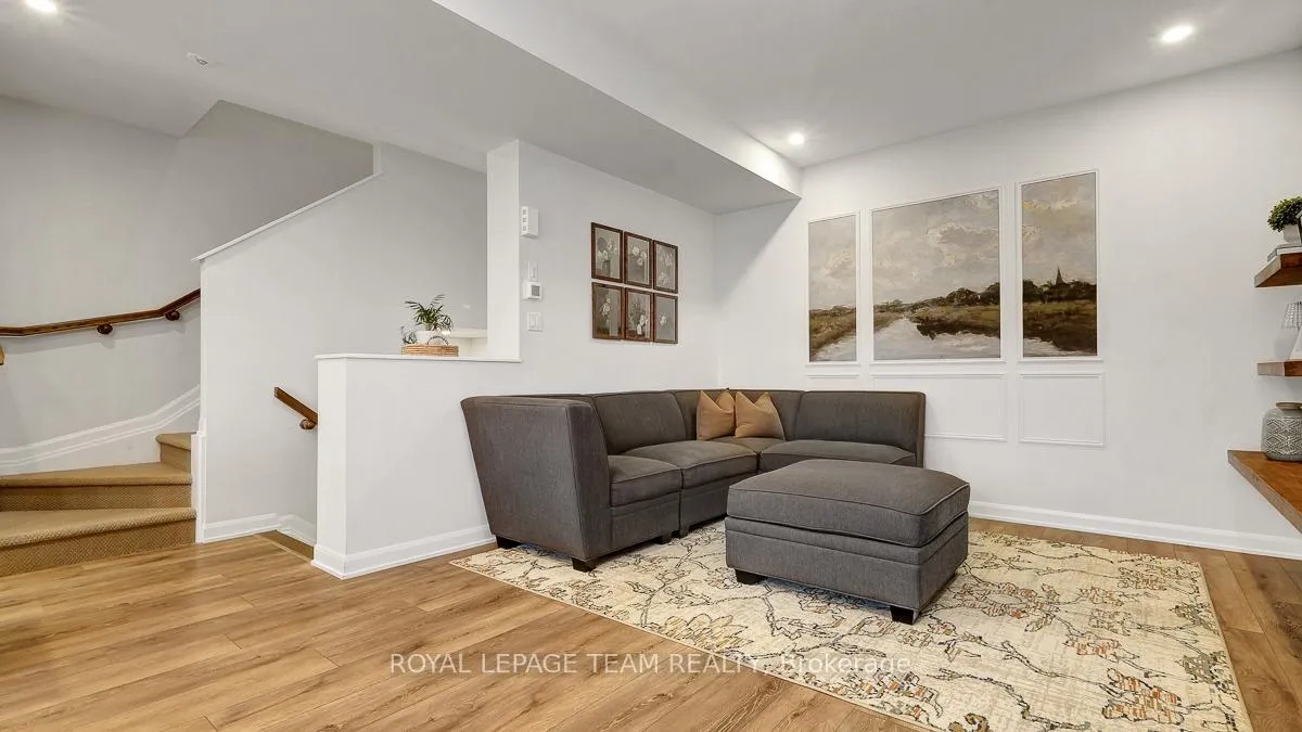 Photo 5 of 520 Aglish Mews, Ottawa, Barrhaven - Half Moon Bay — HOMEH