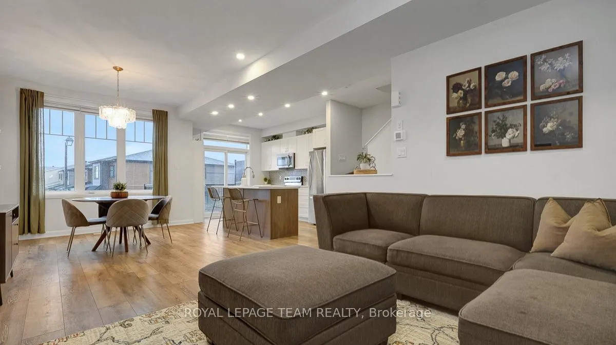 Photo 8 of 520 Aglish Mews, Ottawa, Barrhaven - Half Moon Bay — HOMEH