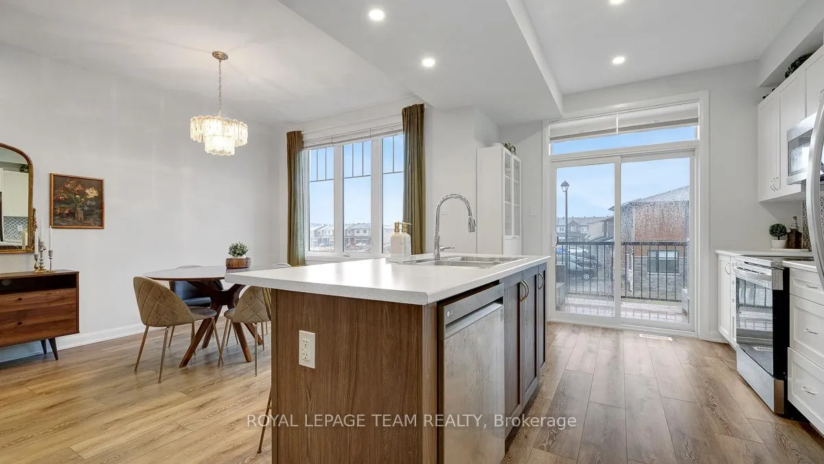 Photo 13 of 520 Aglish Mews, Ottawa, Barrhaven - Half Moon Bay — HOMEH