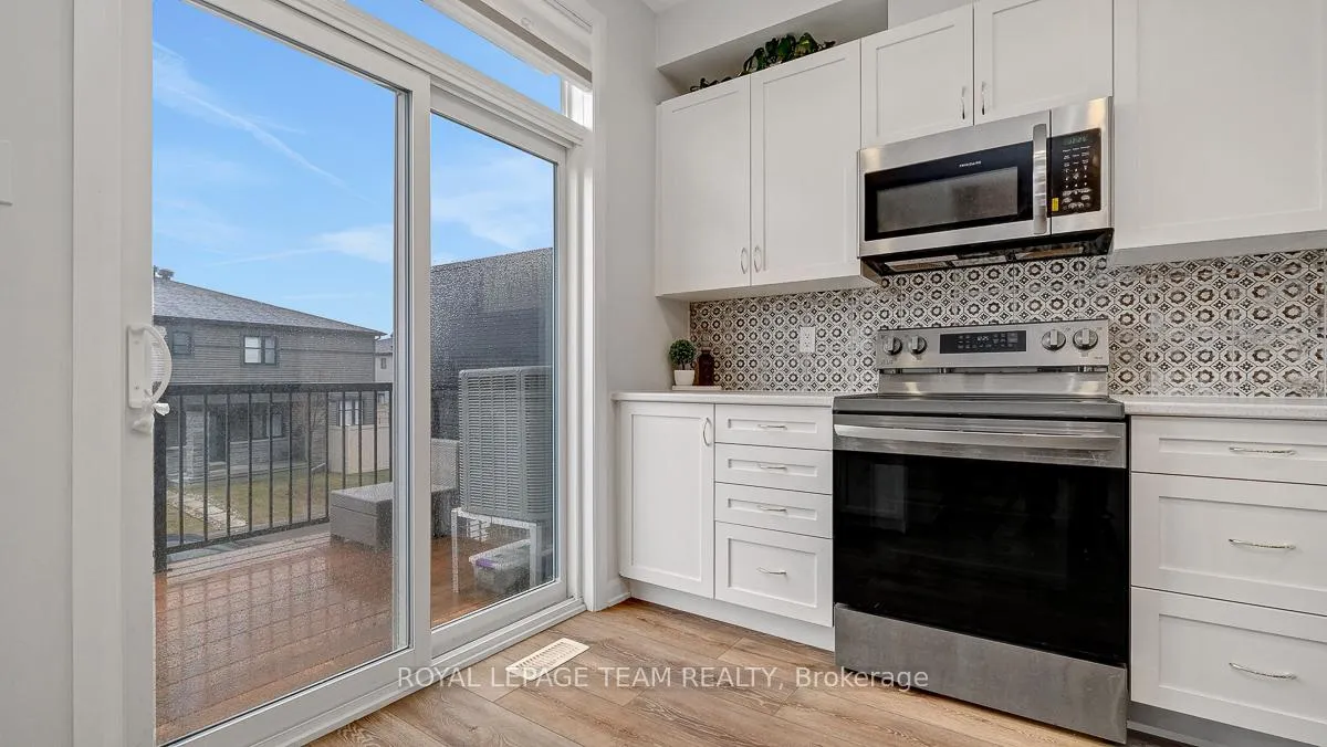 Photo 17 of 520 Aglish Mews, Ottawa, Barrhaven - Half Moon Bay — HOMEH