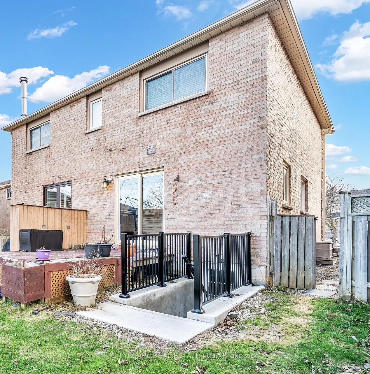 Photo 7 of Bsmt - 1605 Deerbrook Drive, Pickering, Liverpool — HOMEH
