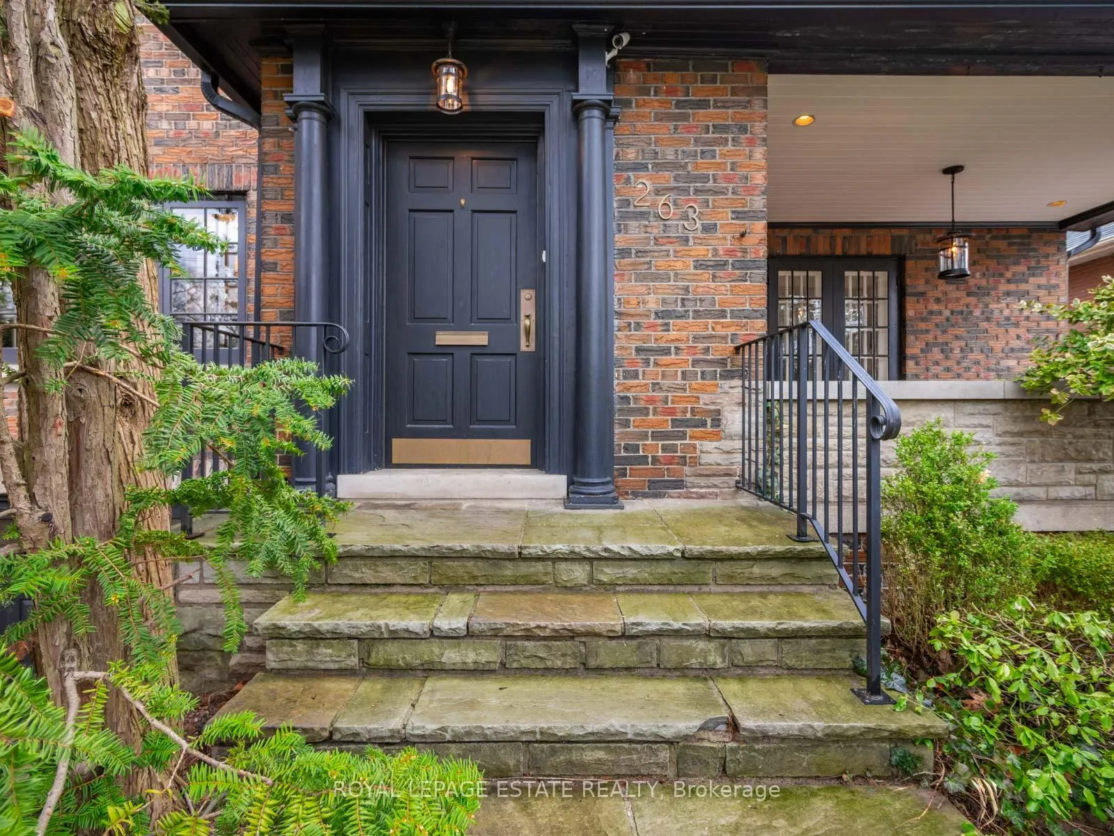 Photo 7 of 263 Glen Manor Drive E, Toronto, The Beaches — HOMEH