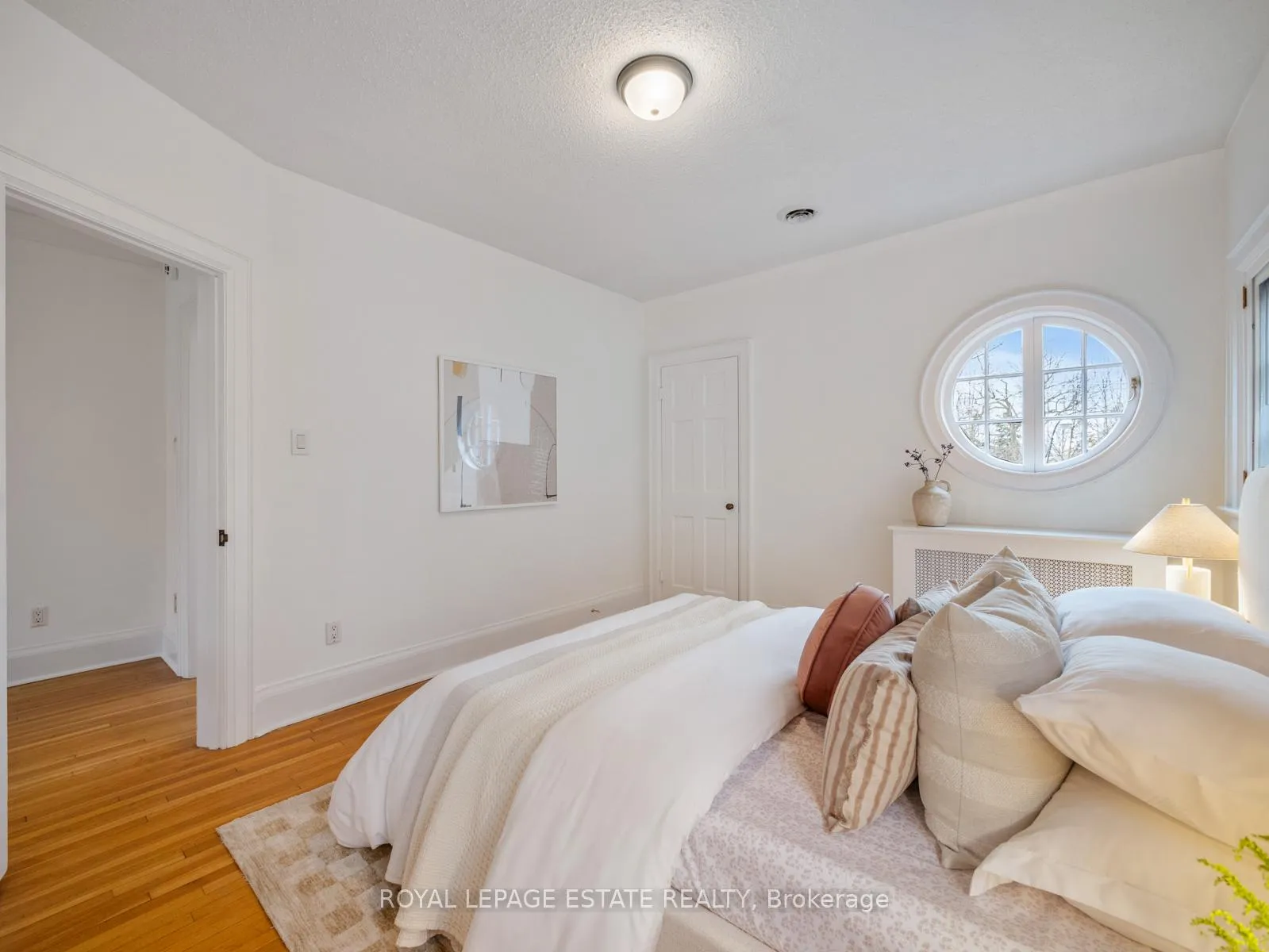 Photo 18 of 263 Glen Manor Drive E, Toronto, The Beaches — HOMEH