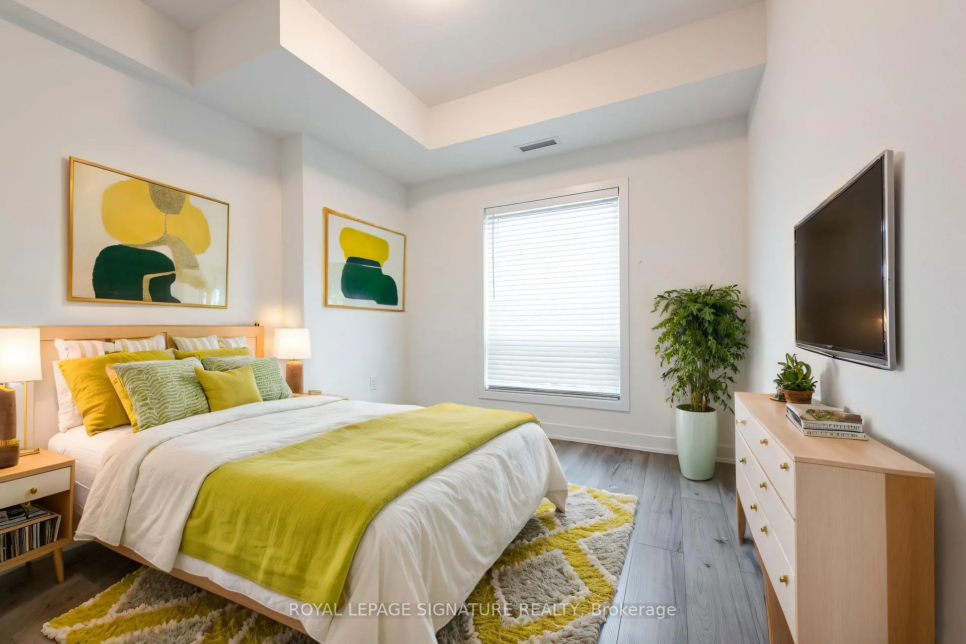 Photo 11 of Unit 306, 8 Culinary Lane, Barrie, Rural Barrie Southeast — HOMEH