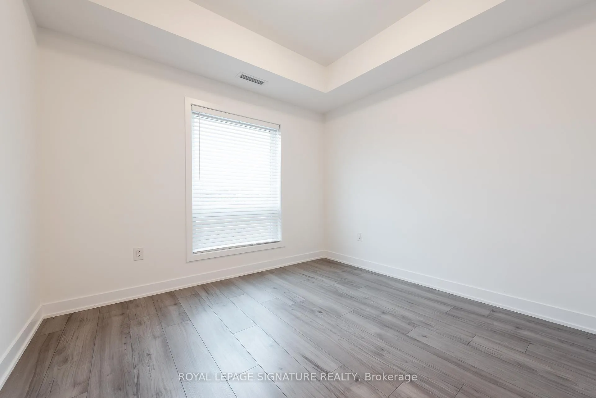 Photo 16 of Unit 306, 8 Culinary Lane, Barrie, Rural Barrie Southeast — HOMEH