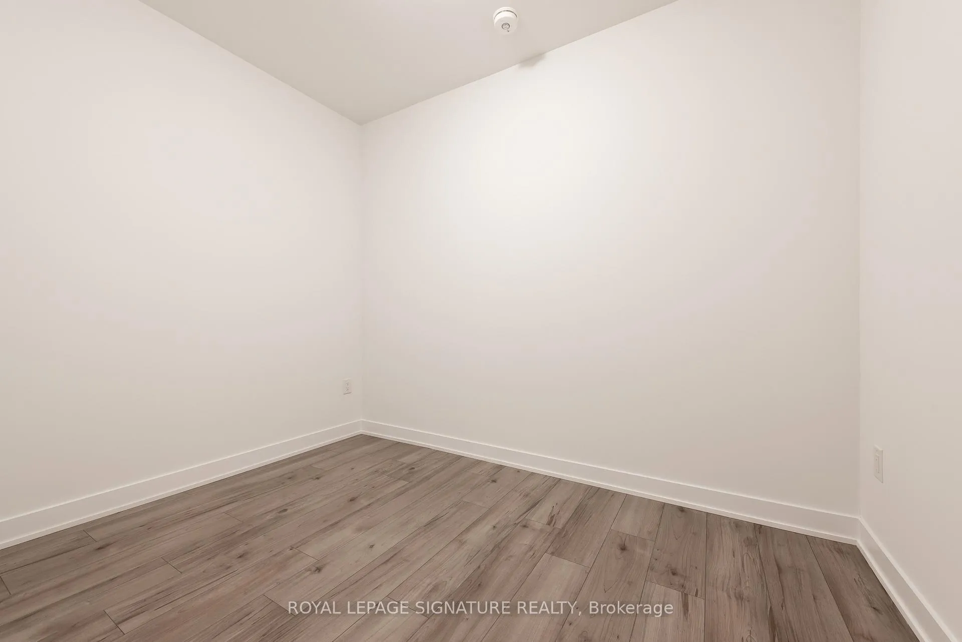 Photo 22 of Unit 306, 8 Culinary Lane, Barrie, Rural Barrie Southeast — HOMEH