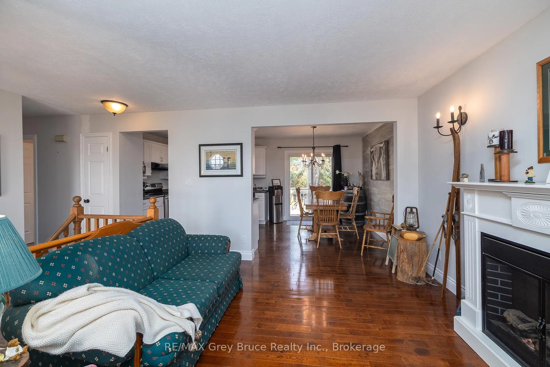 Photo 9 of 461 8th 'A' Avenue E, Owen Sound — HOMEH