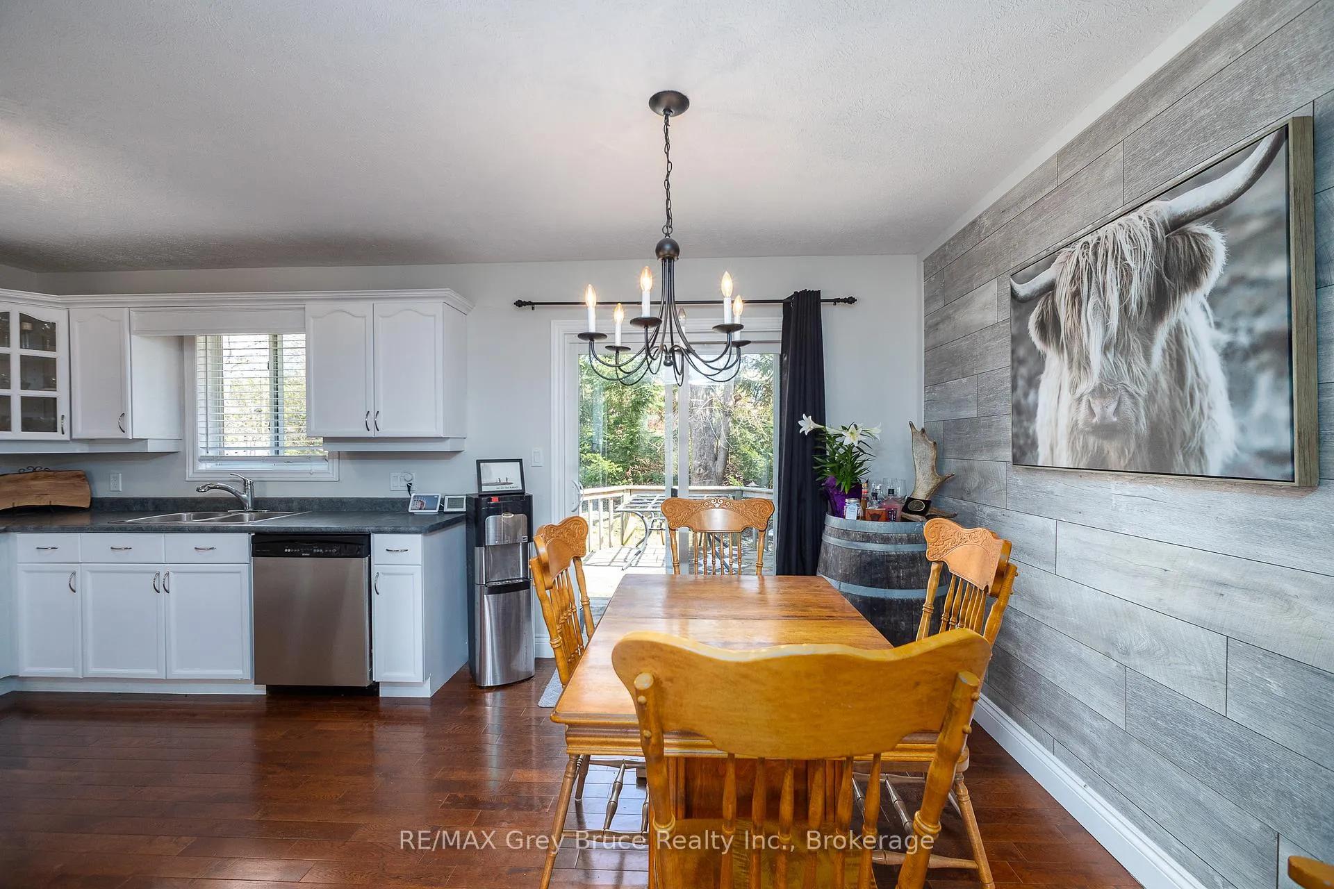 Photo 10 of 461 8th 'A' Avenue E, Owen Sound — HOMEH