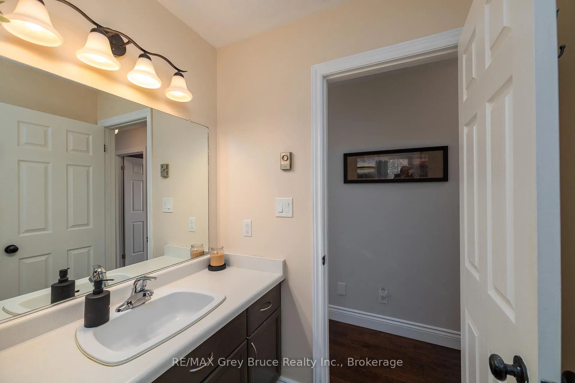 Photo 23 of 461 8th 'A' Avenue E, Owen Sound — HOMEH
