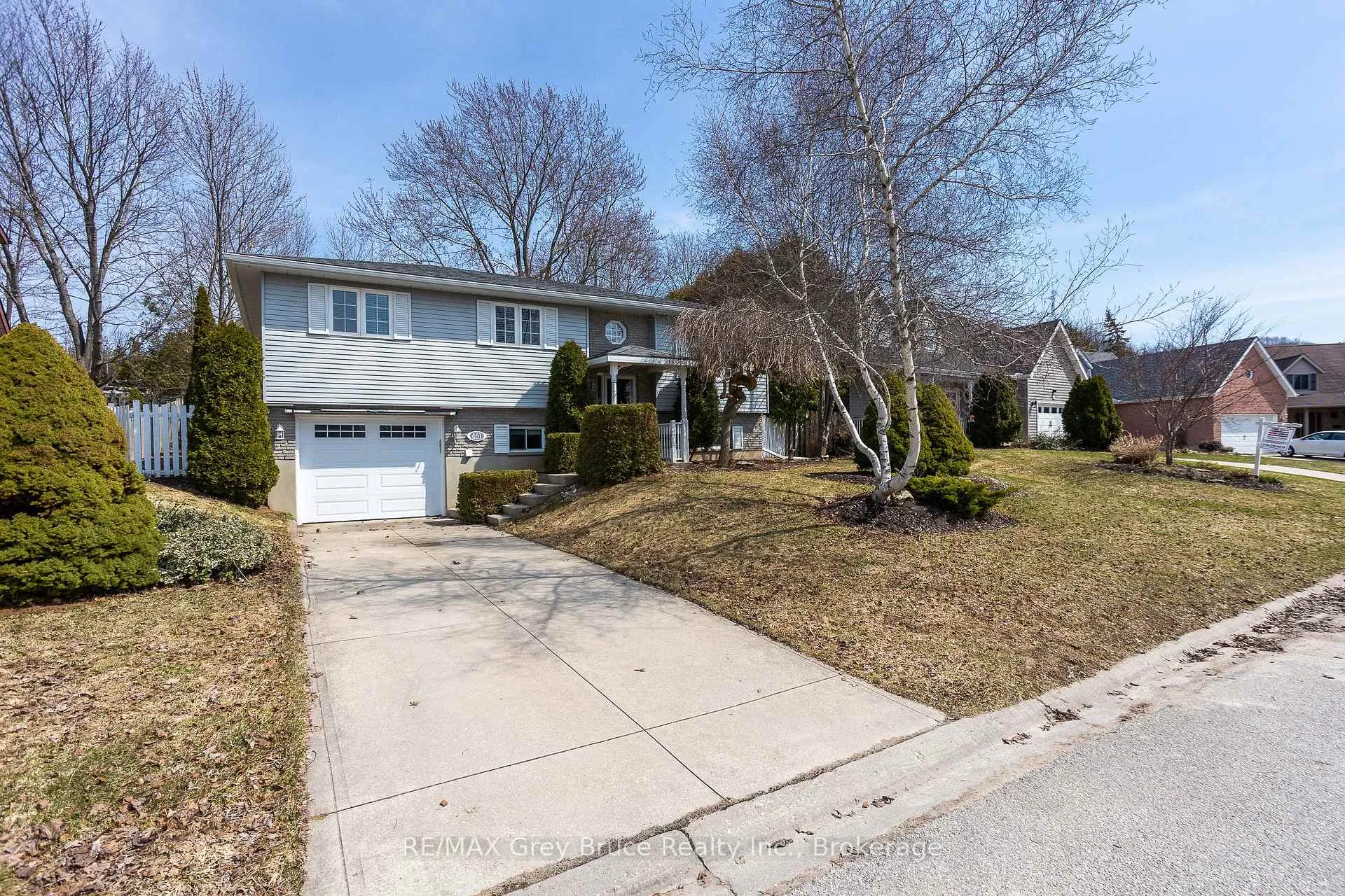 Photo 41 of 461 8th 'A' Avenue E, Owen Sound — HOMEH