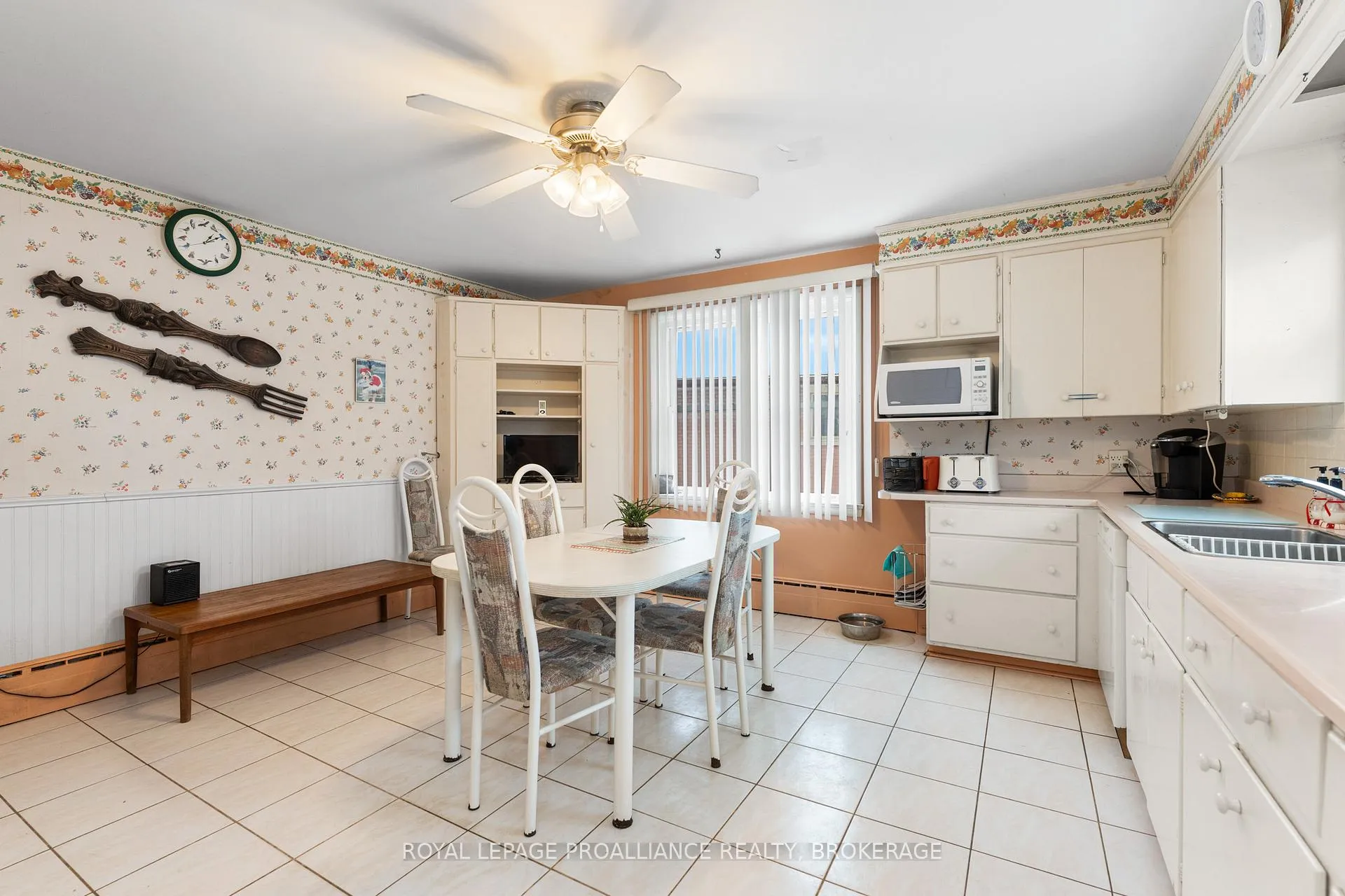 Photo 17 of 81 Robert Wallace Drive, Kingston, Central City West — HOMEH