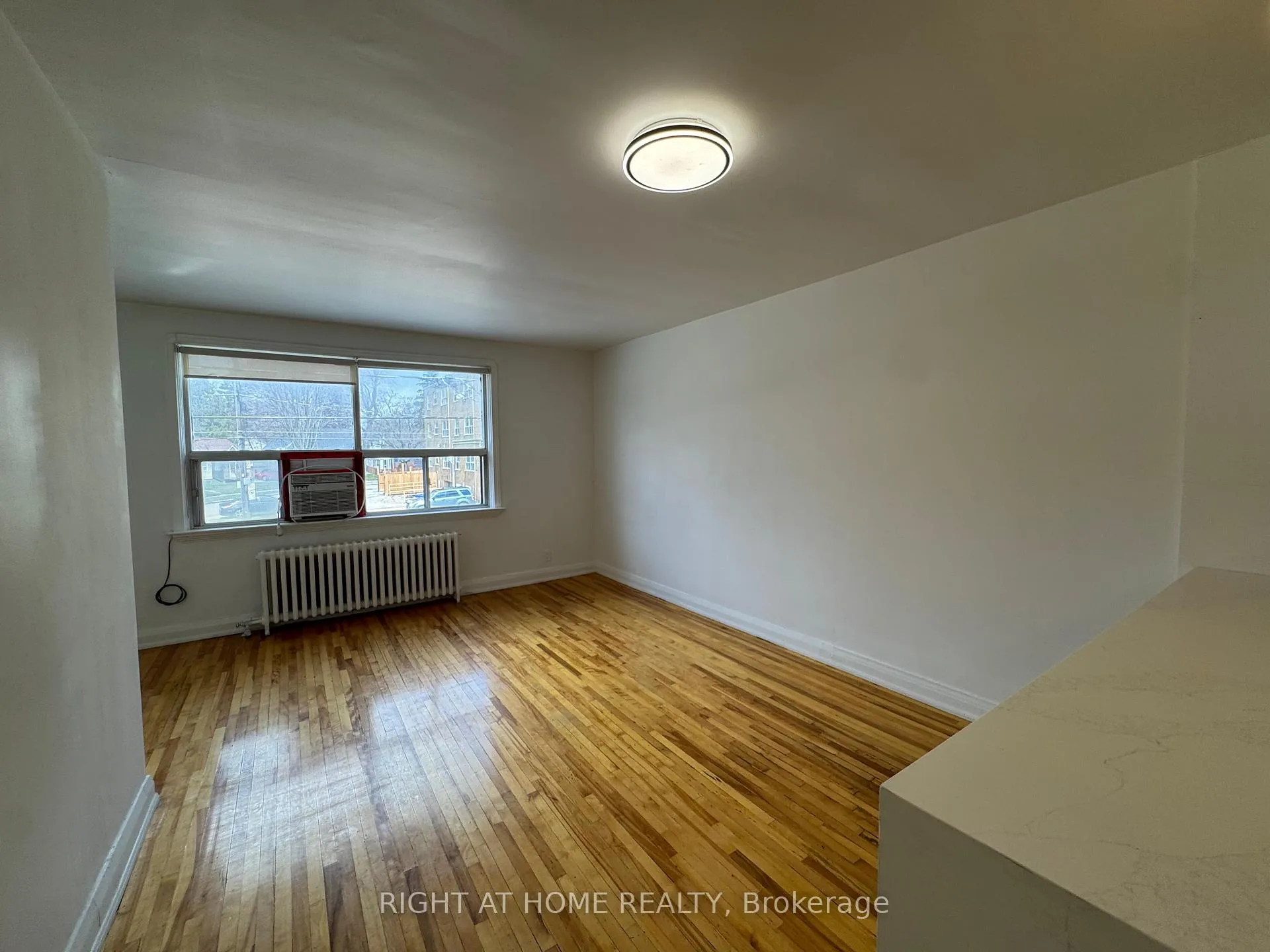 Photo 18 of Unit 2nd Floor, 2879 St Clair Avenue E, Toronto, O'Connor-Parkview — HOMEH
