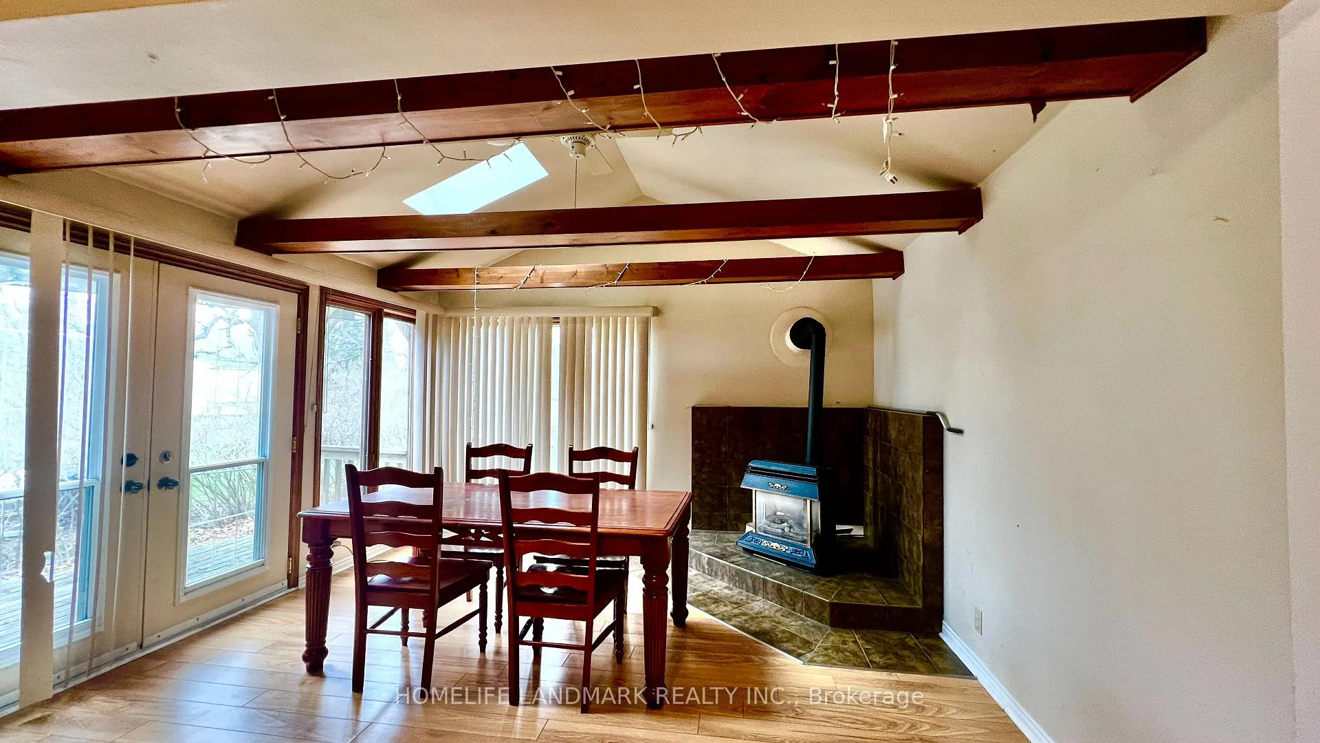 Photo 2 of 84 Binkley Crescent, Hamilton, Ainslie Wood — HOMEH