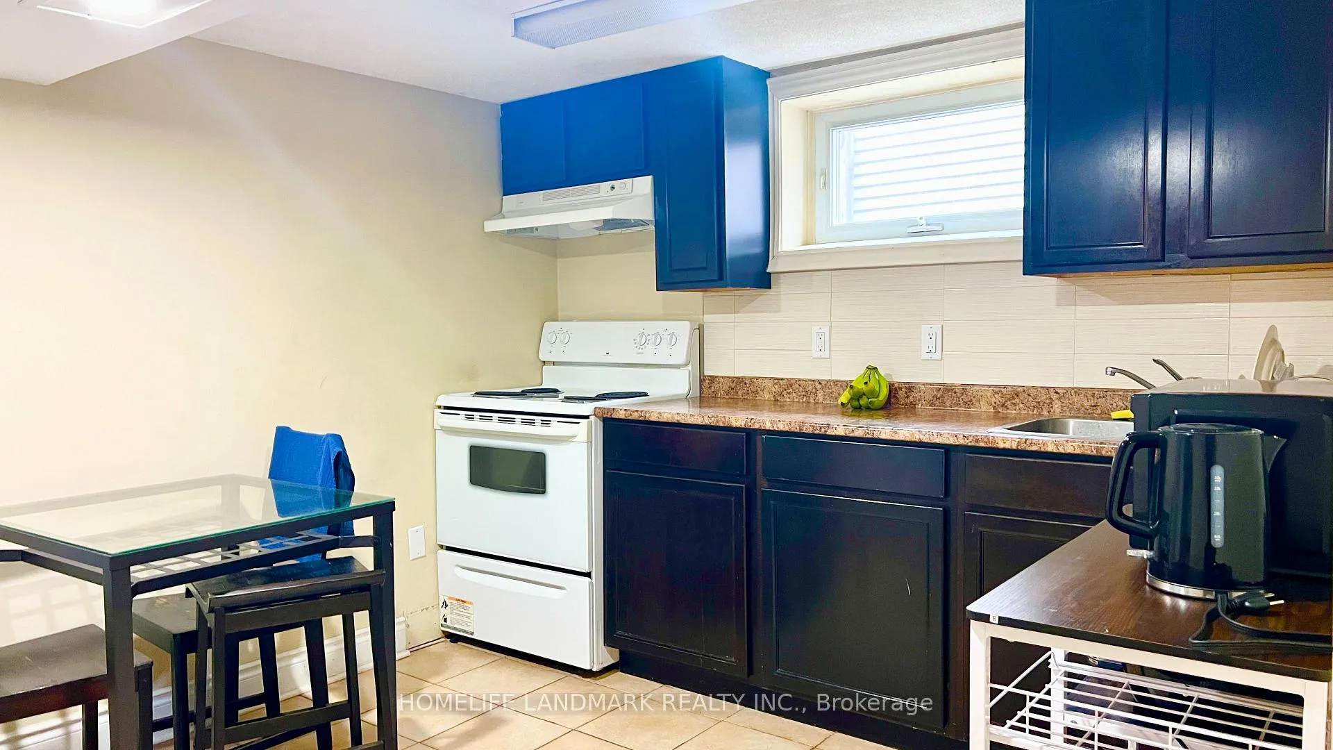 Photo 7 of 84 Binkley Crescent, Hamilton, Ainslie Wood — HOMEH
