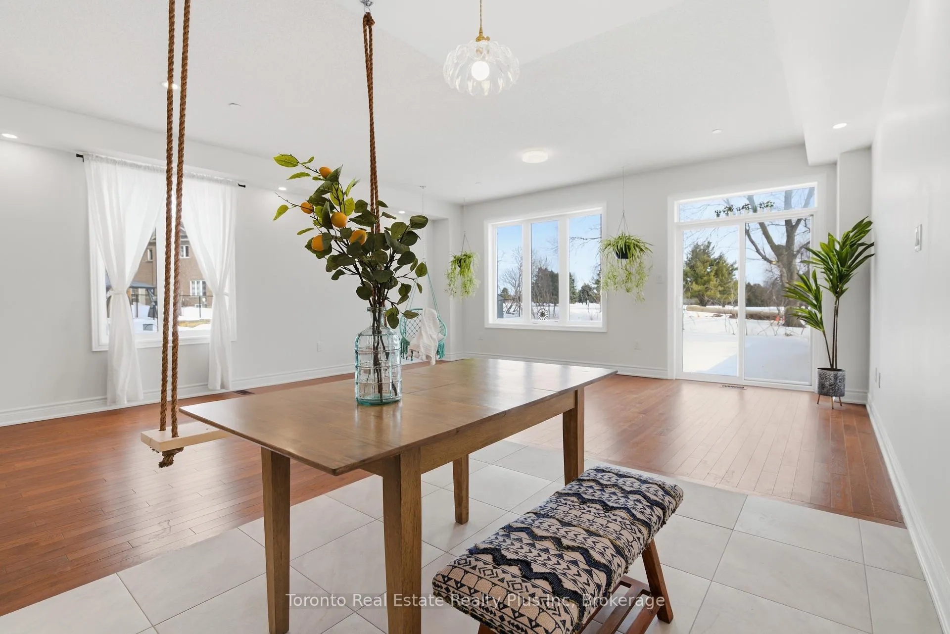 Photo 11 of 43 Erintol Way, Markham, Cedarwood — HOMEH