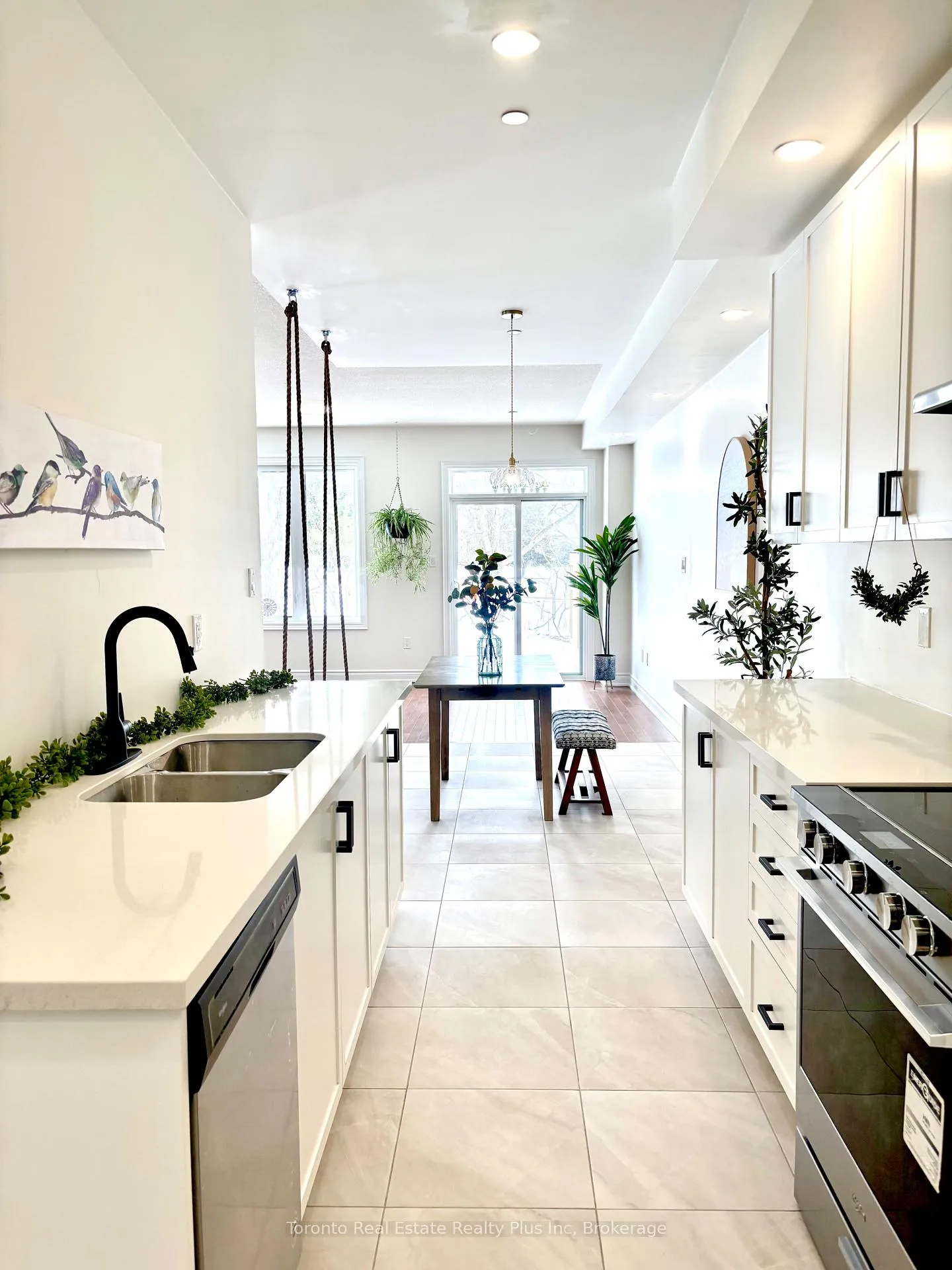 Photo 12 of 43 Erintol Way, Markham, Cedarwood — HOMEH