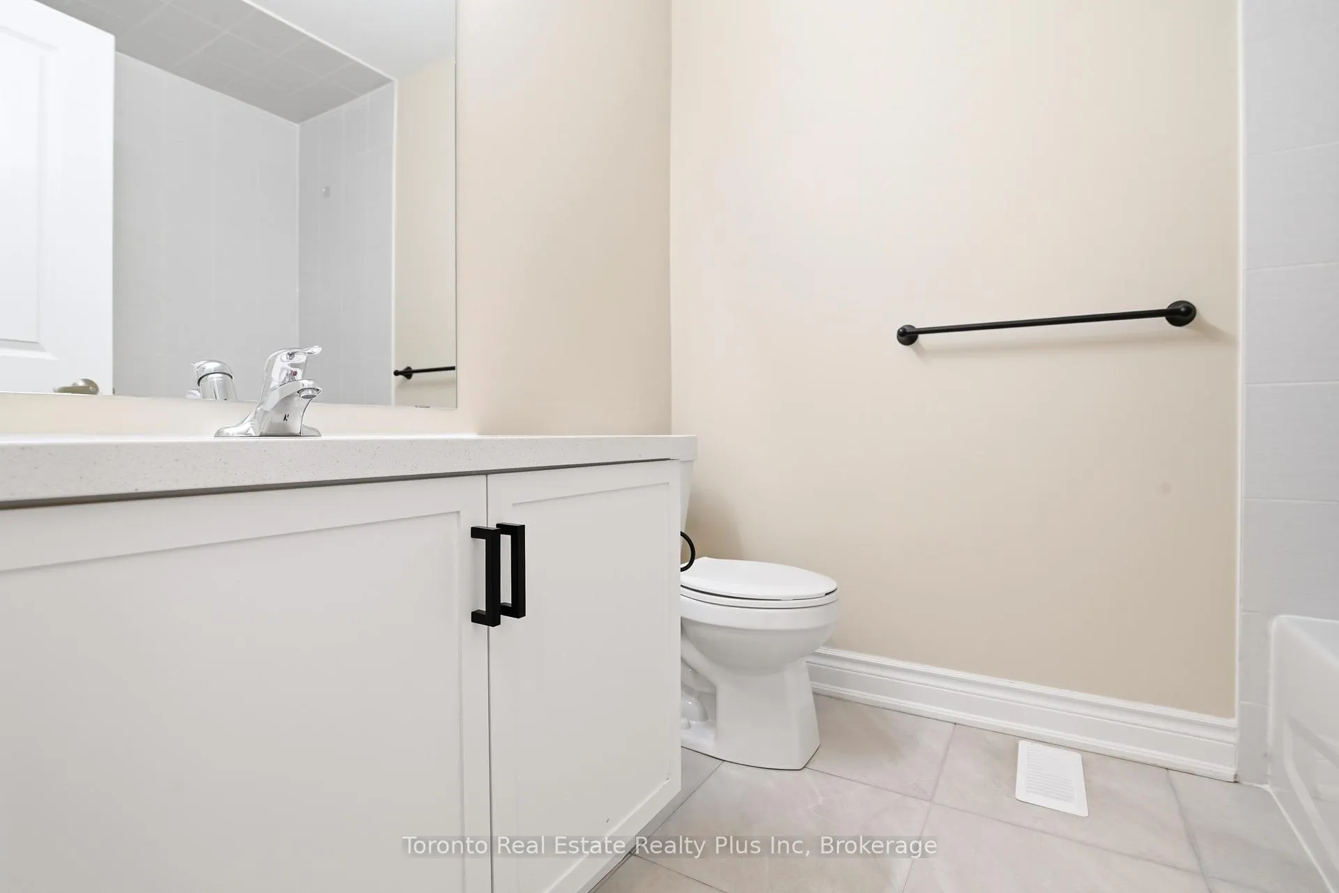 Photo 24 of 43 Erintol Way, Markham, Cedarwood — HOMEH