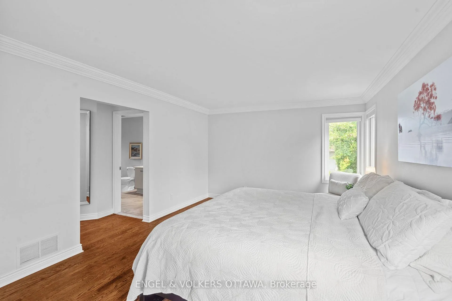Photo 21 of 249 Faircrest Road, Ottawa, Alta Vista/Faircrest Heights — HOMEH