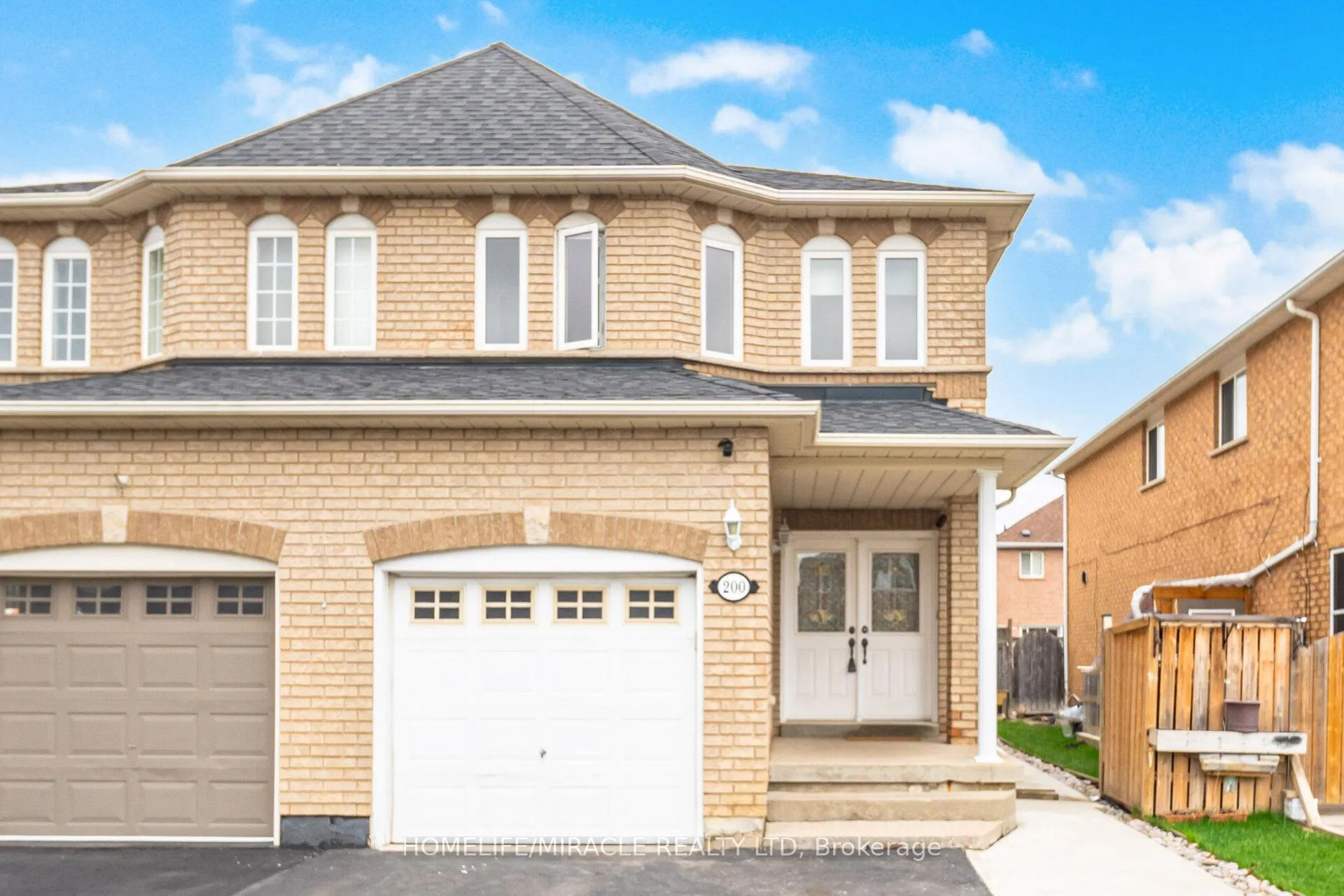 Front of 200 Tiller Trail