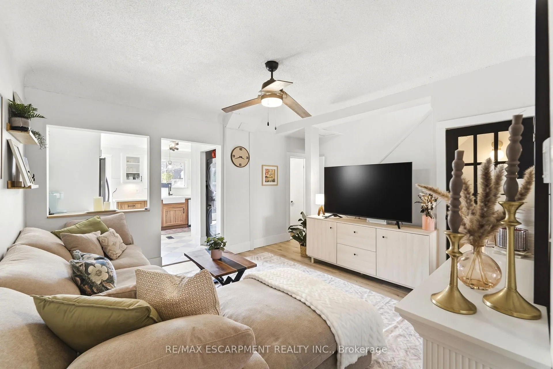 Photo 10 of 82 Clinton Street, Hamilton, Stipley — HOMEH